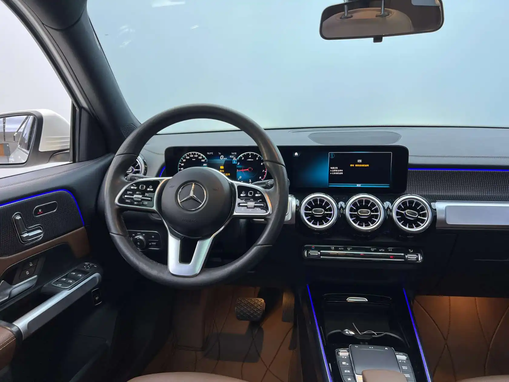 Mercedes-Benz GLB, 2023 22