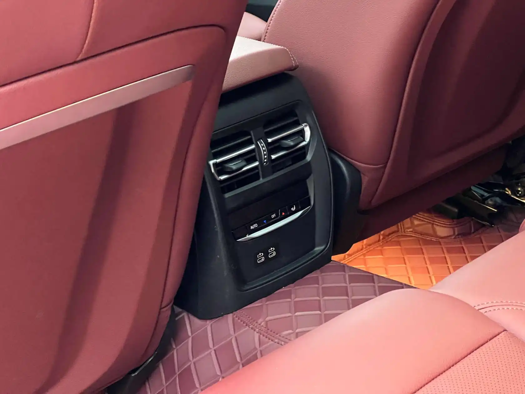 BMW 320Li, 2023 15
