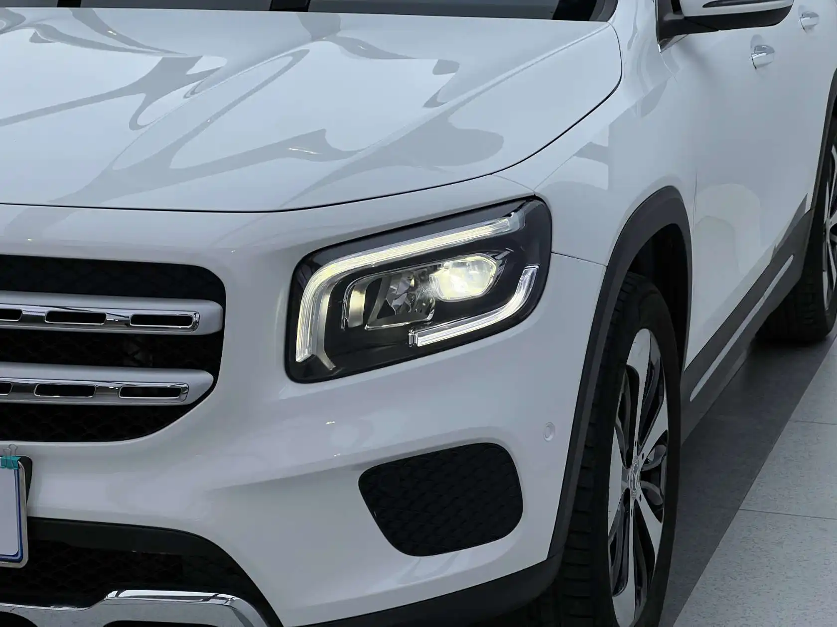 Mercedes-Benz GLB, 2023 все фото