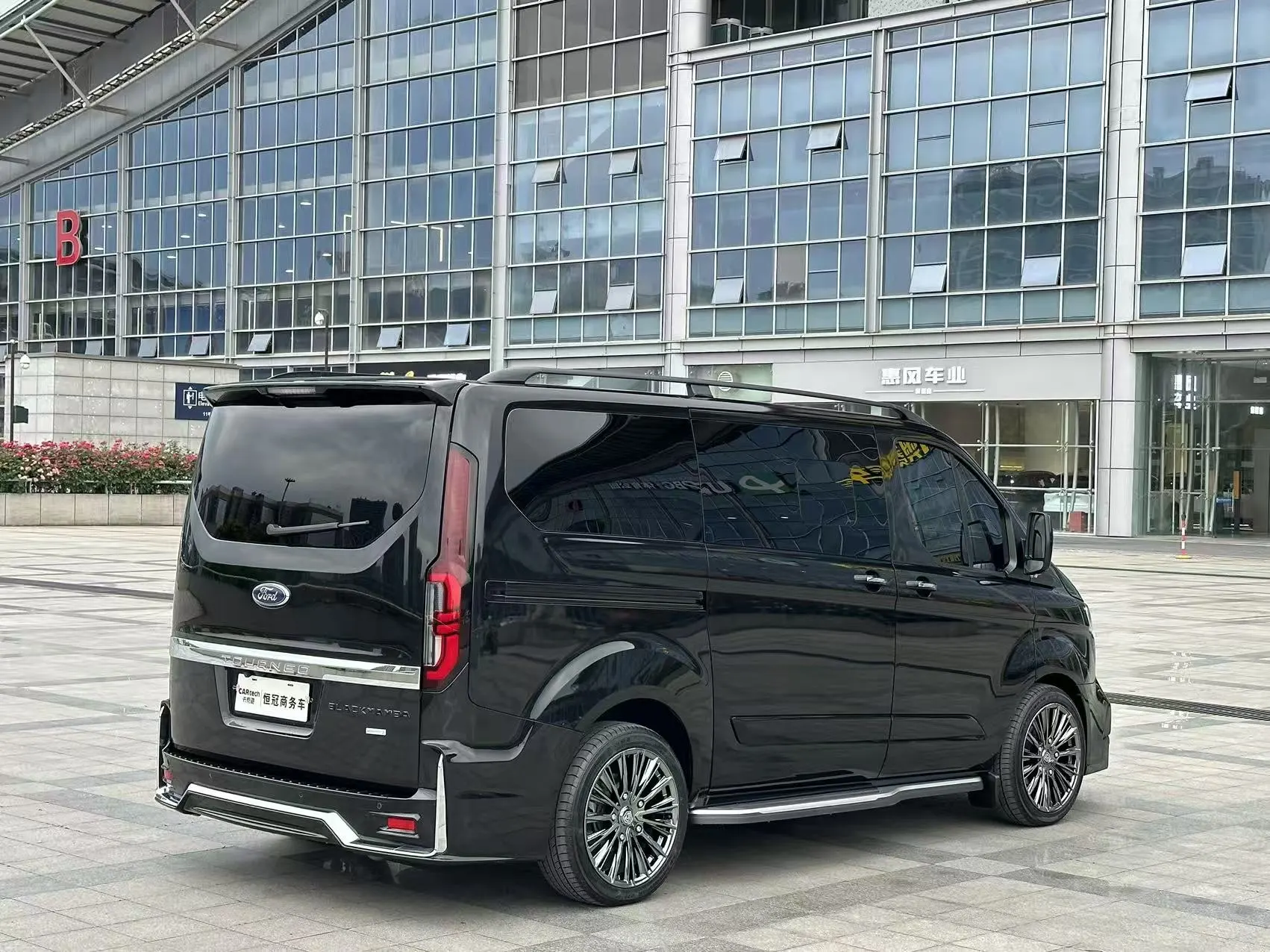 Ford Tourneo, 2024 3