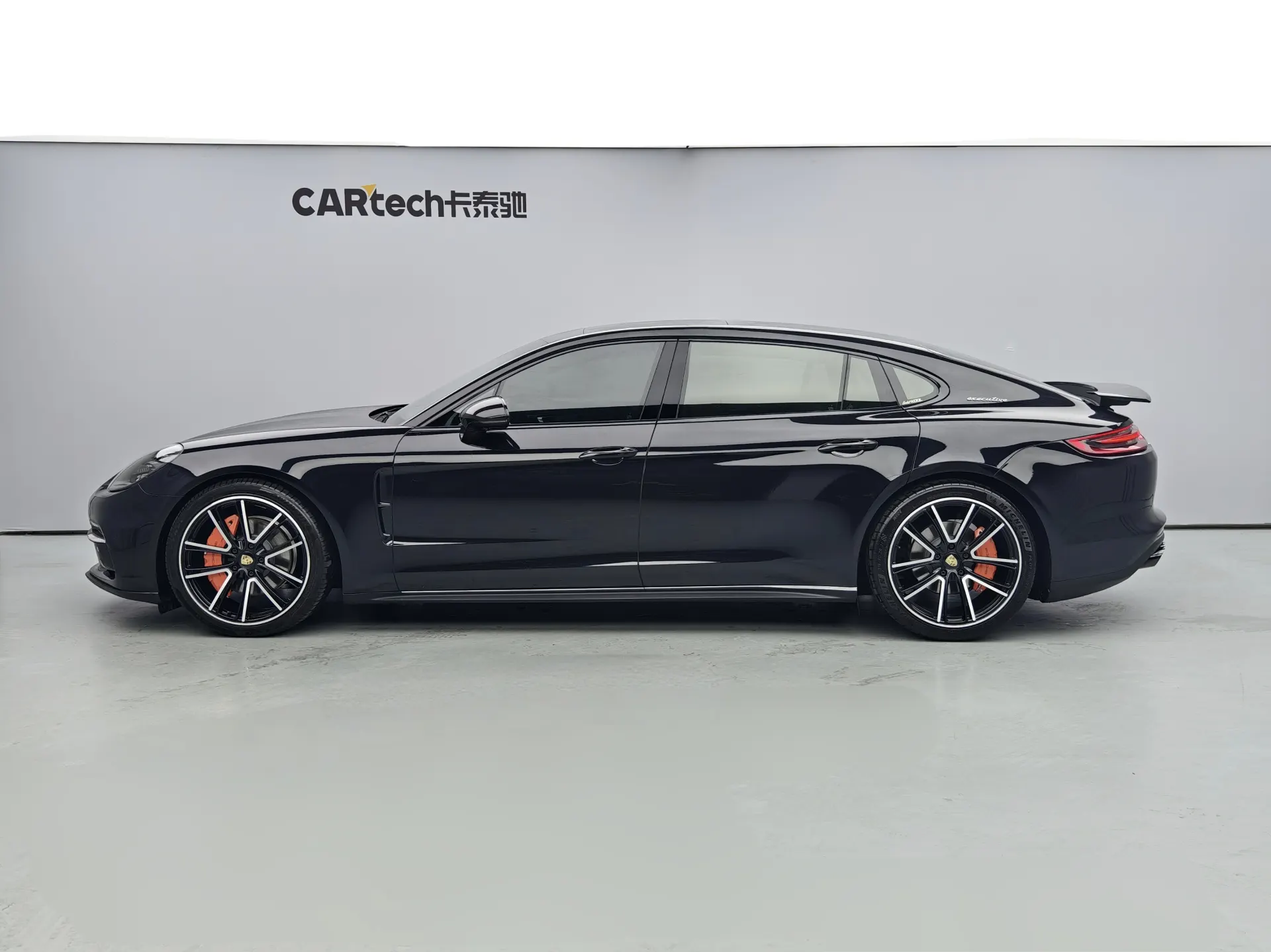Porsche Panamera, 2020 все фото