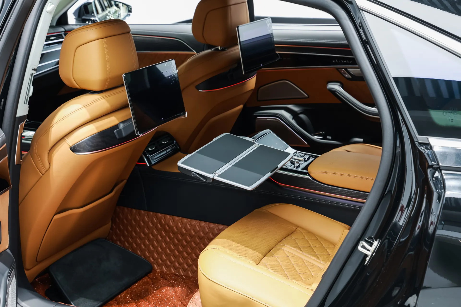Audi A8L, 2025 30