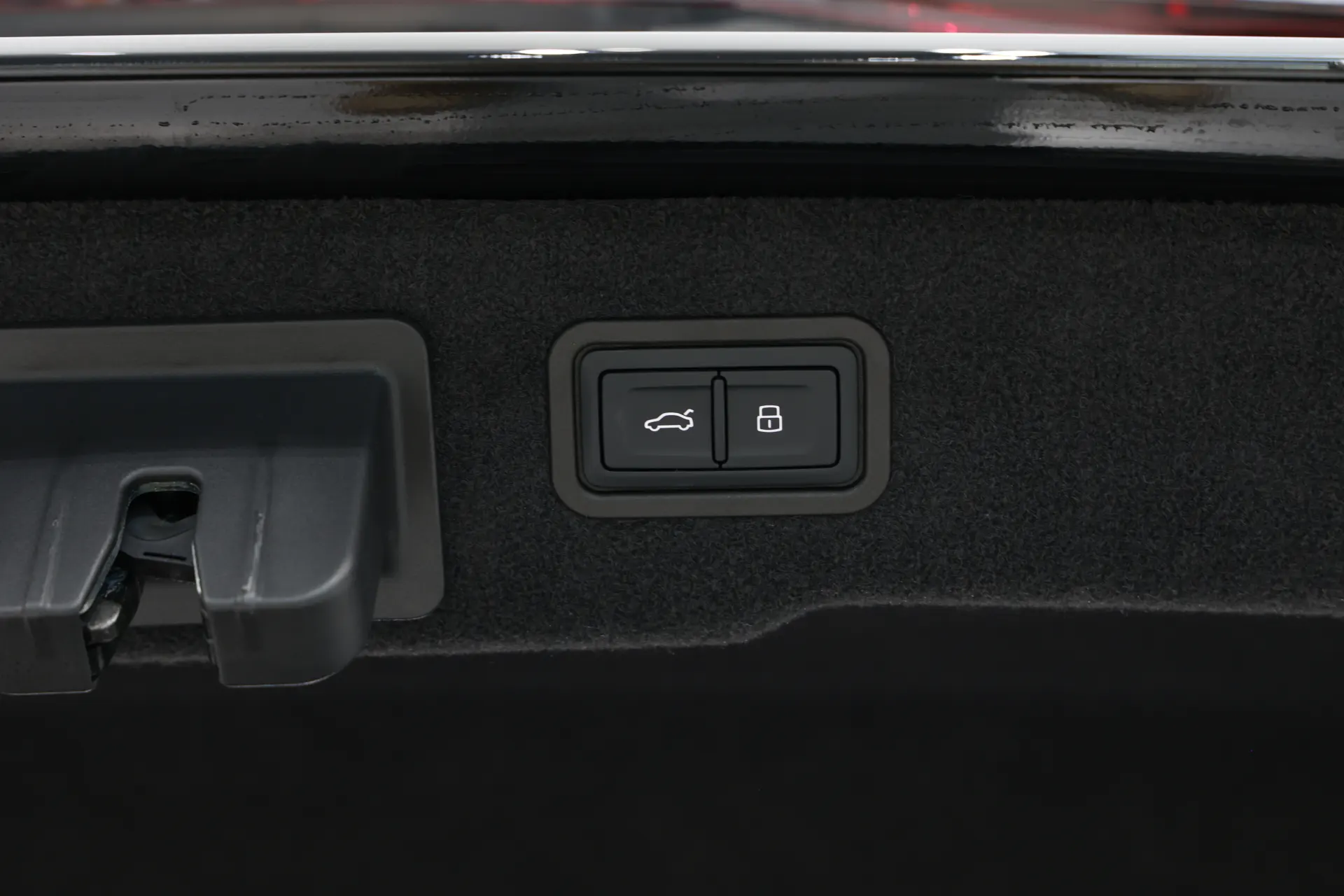 Audi A8L, 2025 11