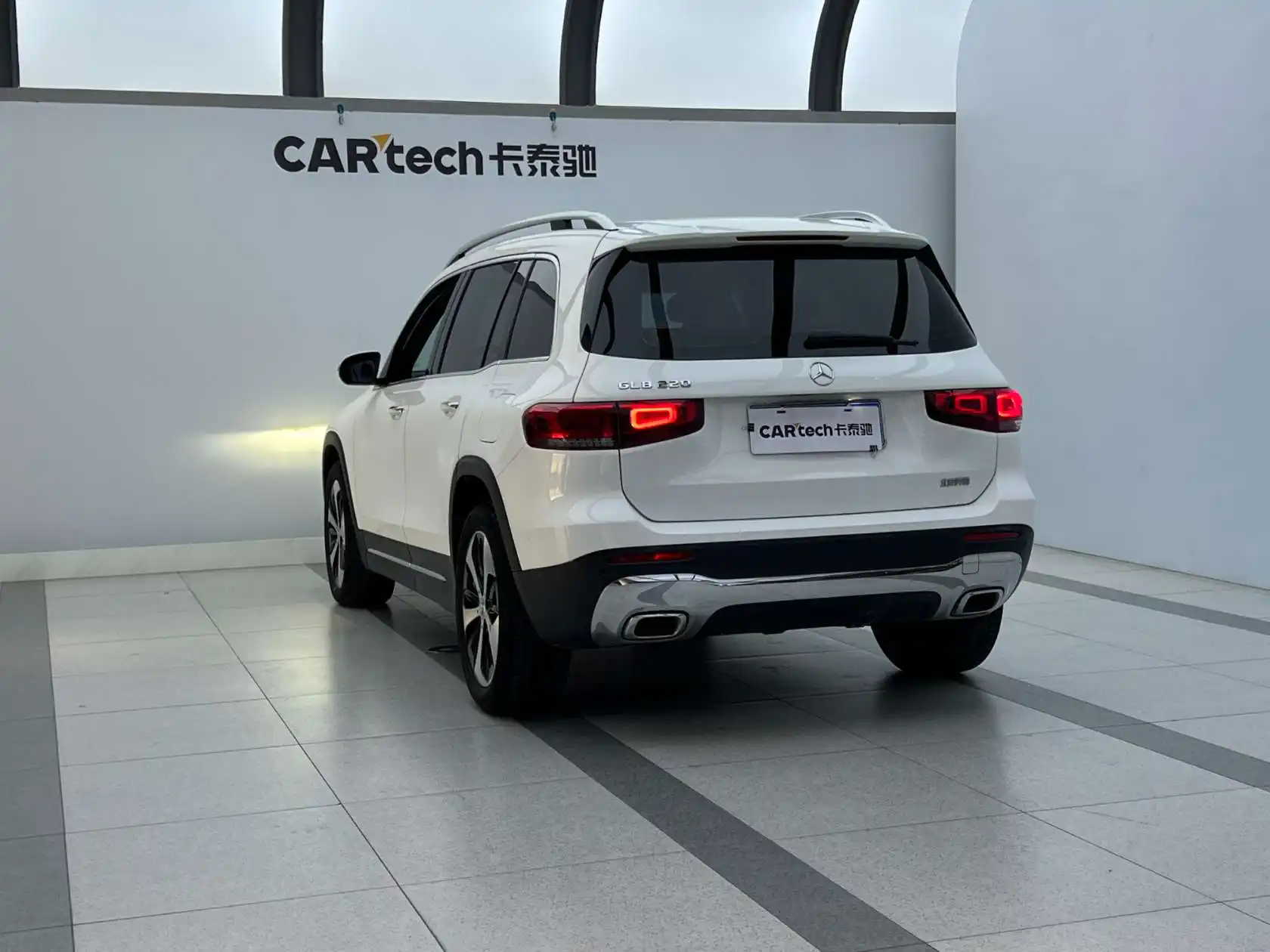 Mercedes-Benz GLB, 2023 4