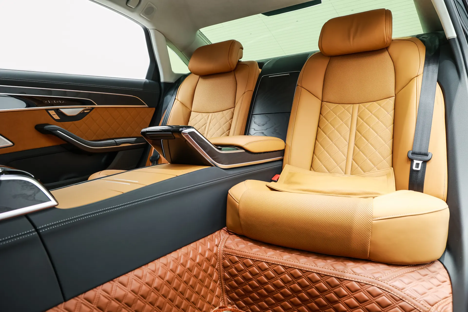 Audi A8L, 2025 все фото