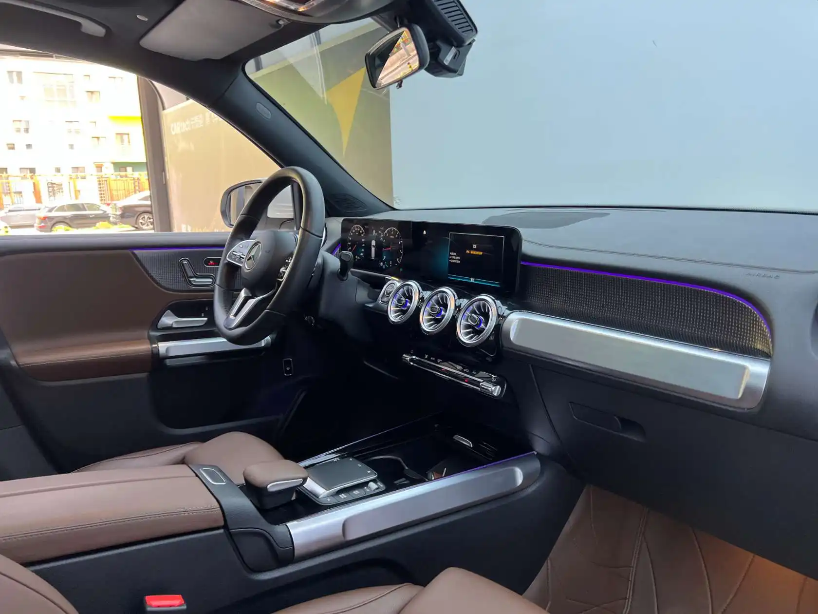 Mercedes-Benz GLB, 2023 18