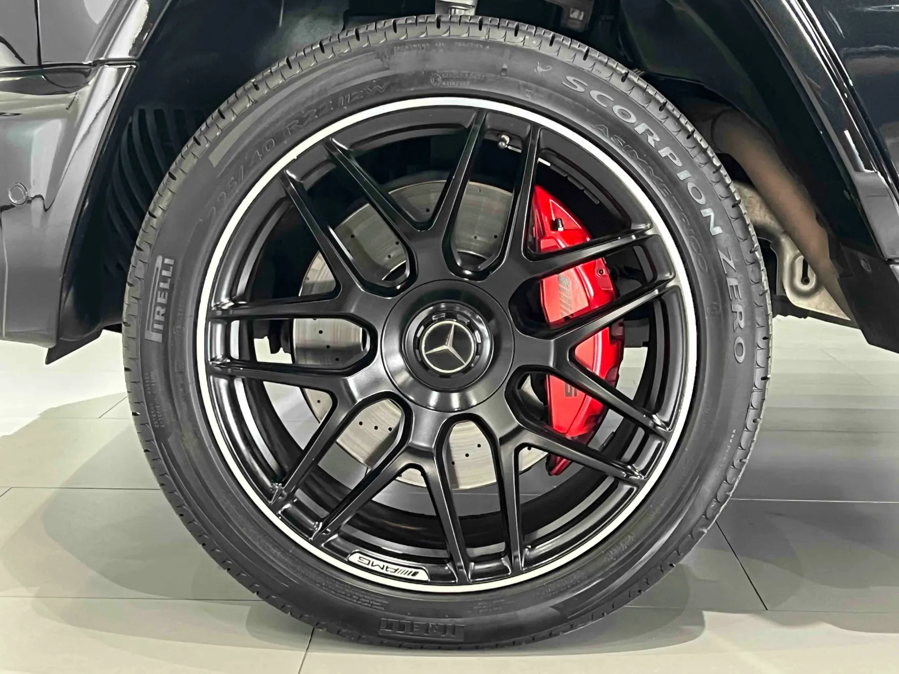 Mercedes-Benz G 63, 2023 10