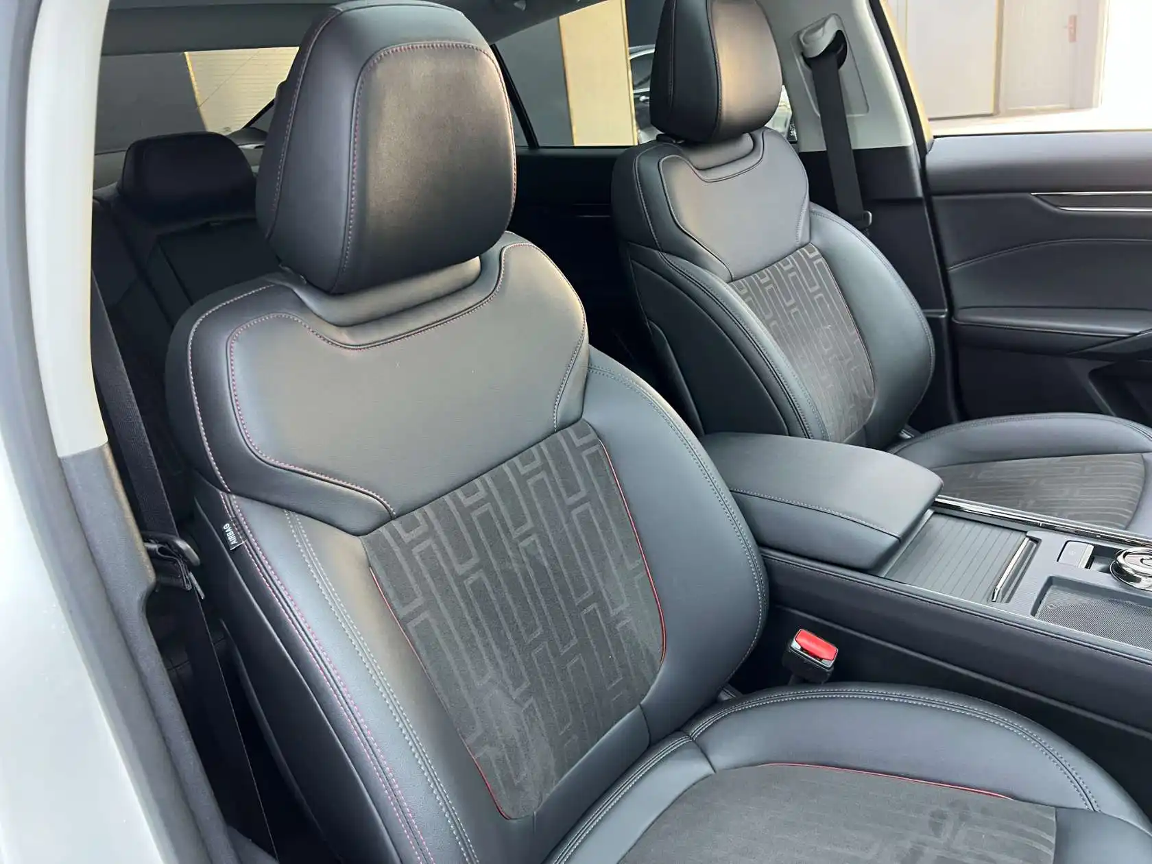 Ford Mondeo, 2023 19