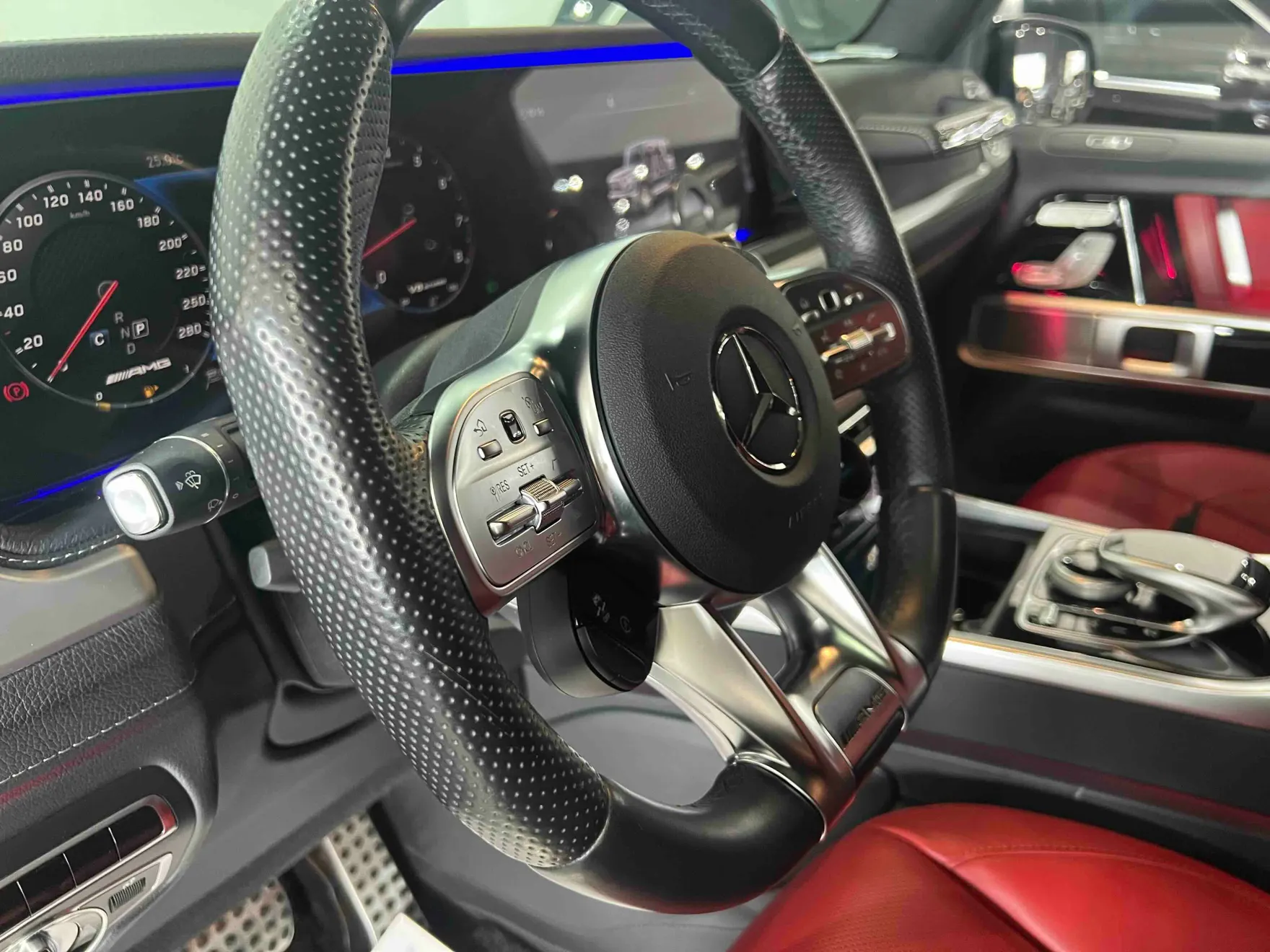Mercedes-Benz G 63, 2023 22