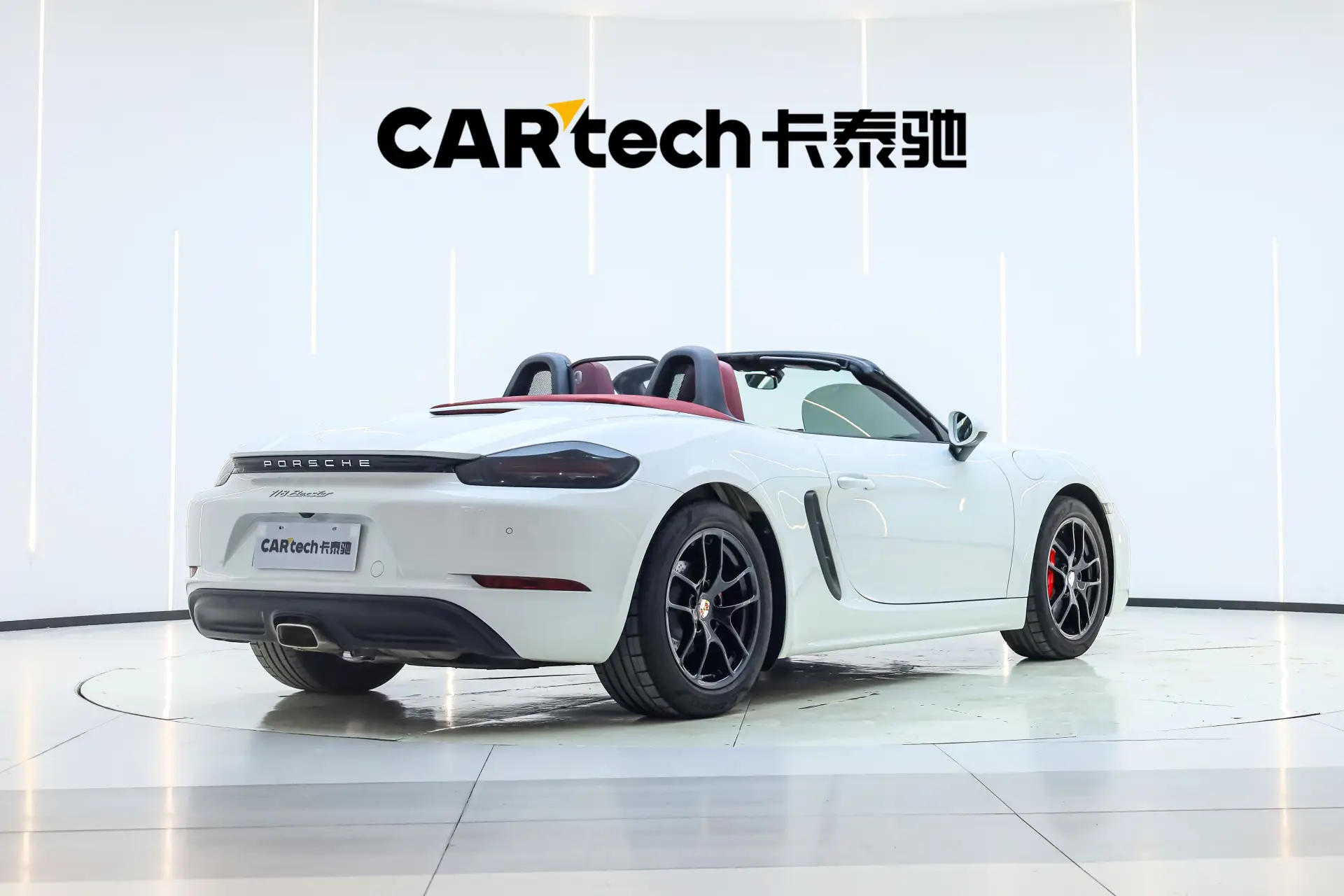 Porsche Boxster, 2023 все фото