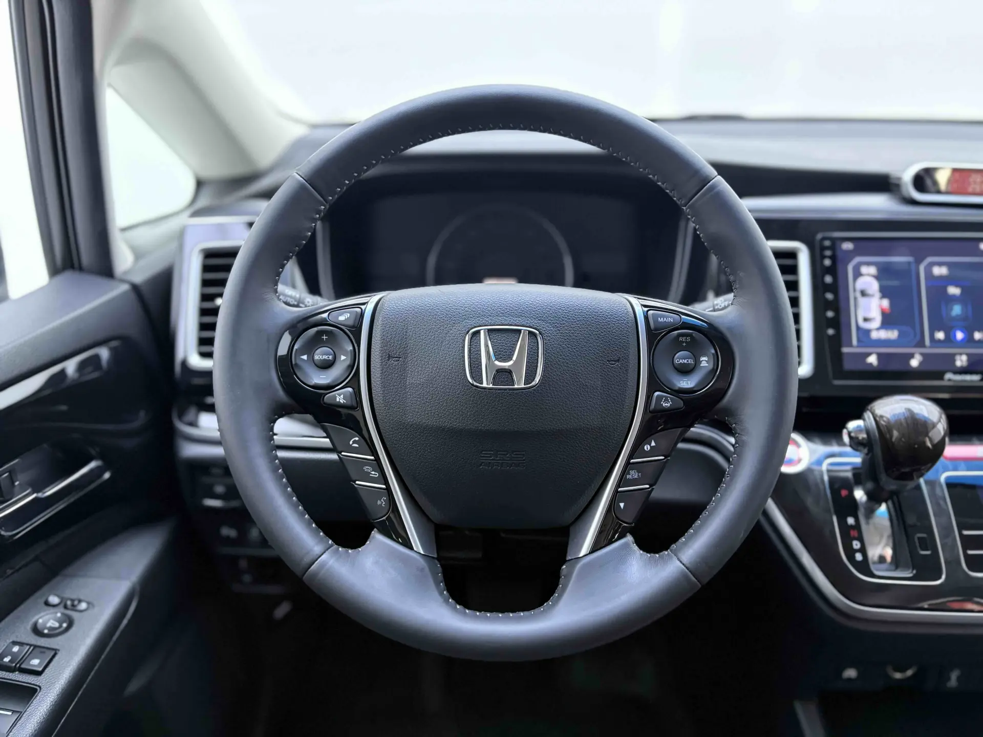 Honda Elysion, 2020 9