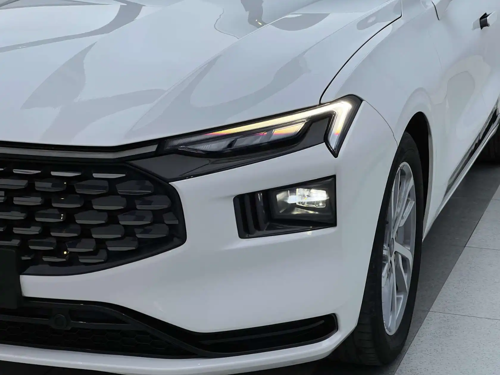 Ford Mondeo, 2023 все фото