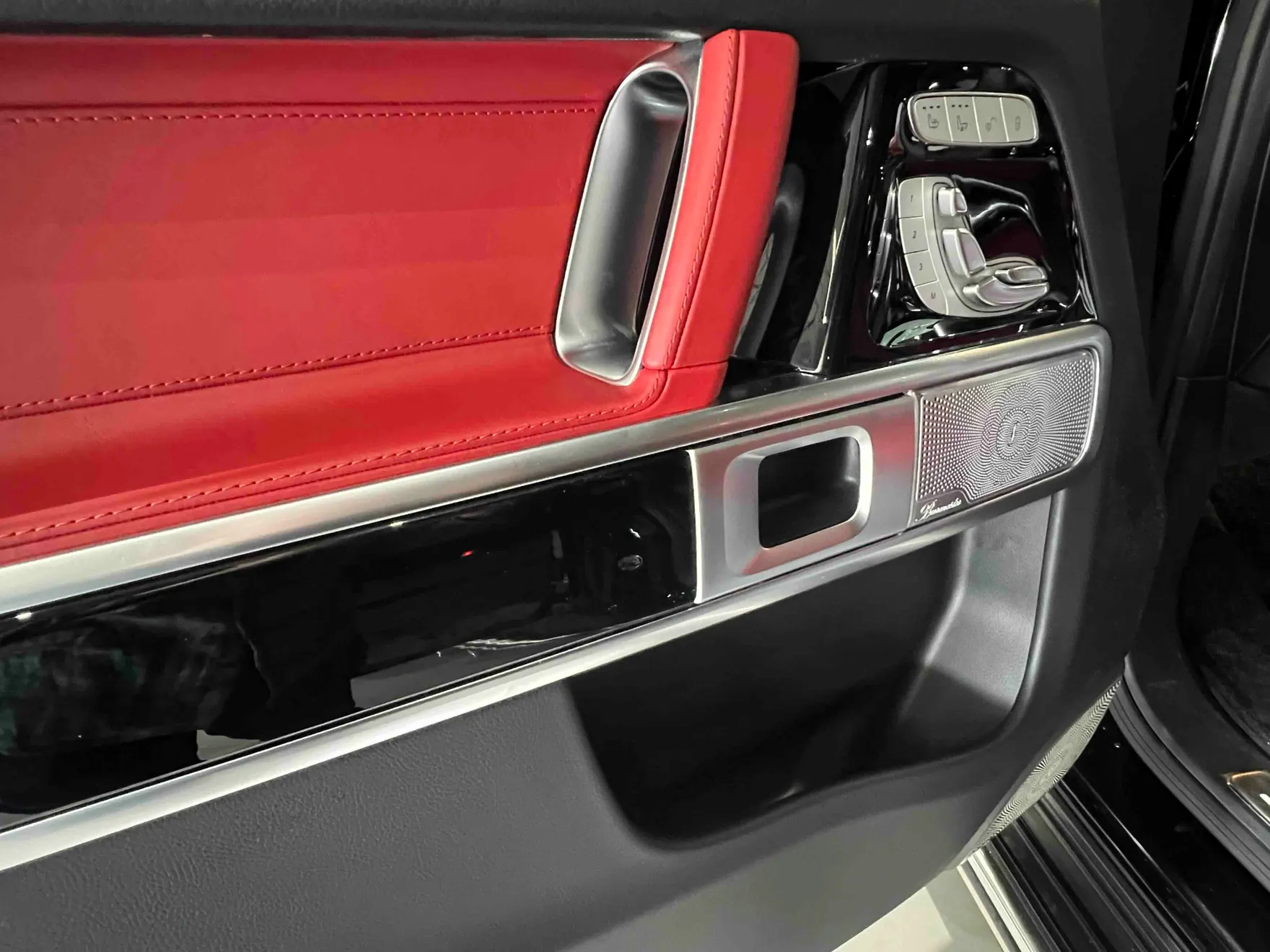 Mercedes-Benz G 63, 2023 19
