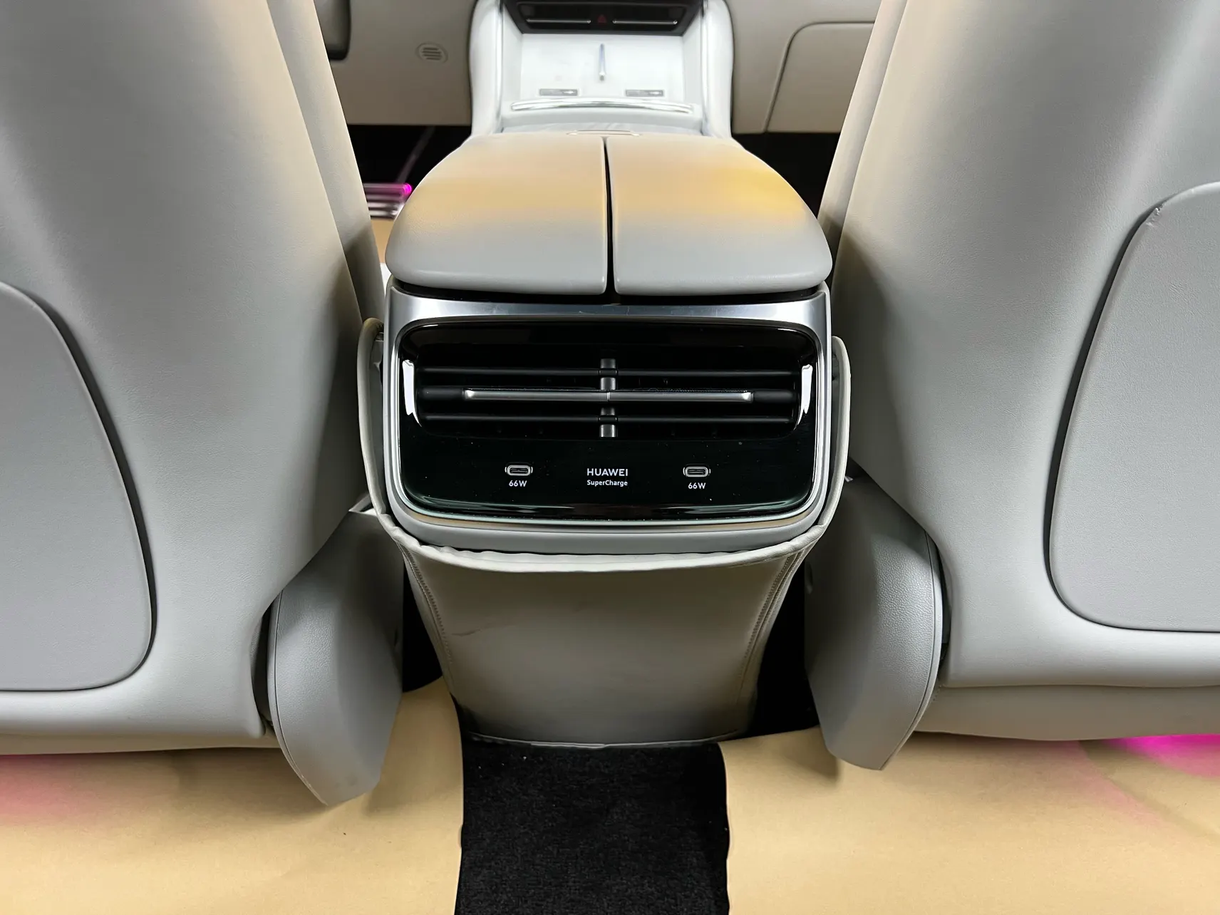 Luxeed S7, 2024 28