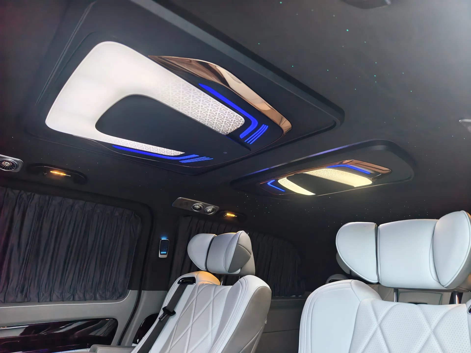 Mercedes-Benz Vito, 2024 22