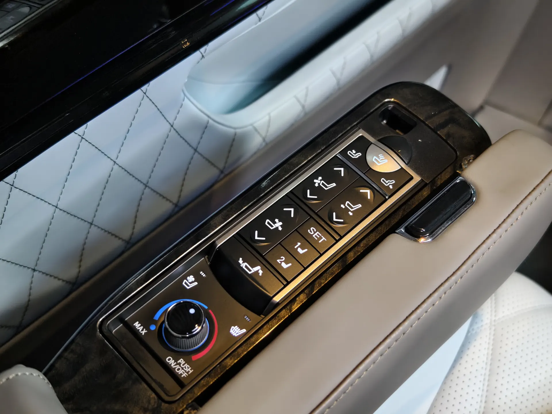 Mercedes-Benz Vito, 2024 26