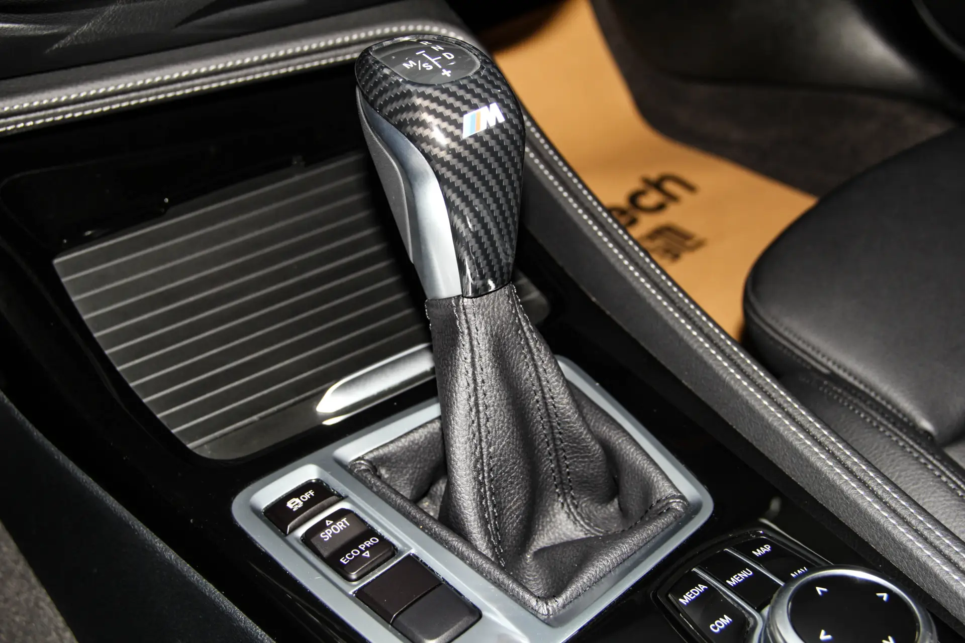 BMW 120i, 2019 27