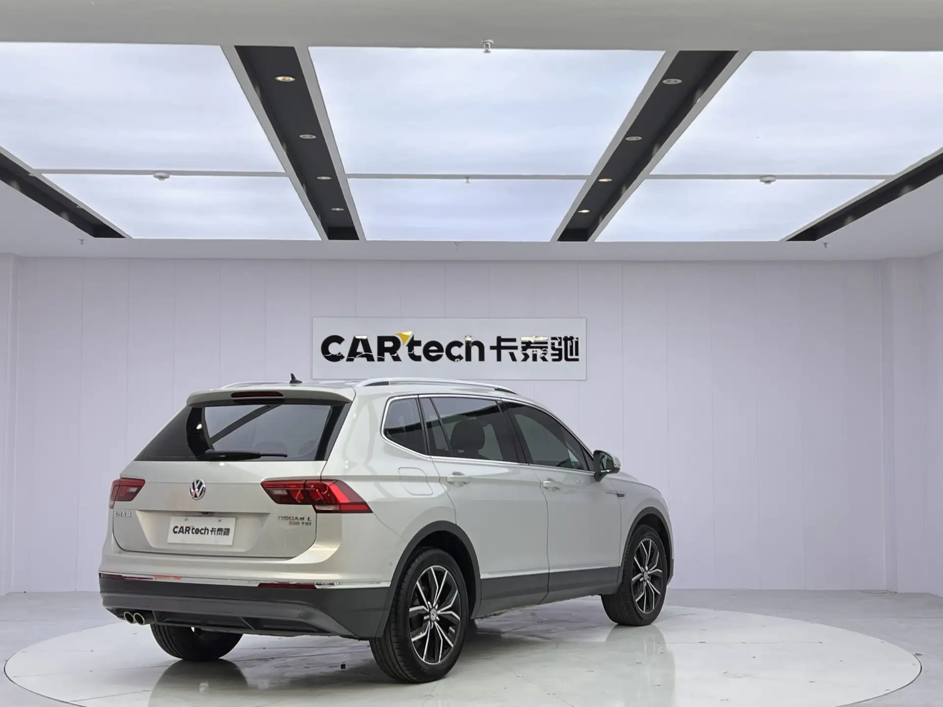 Volkswagen Tiguan L, 2020 все фото