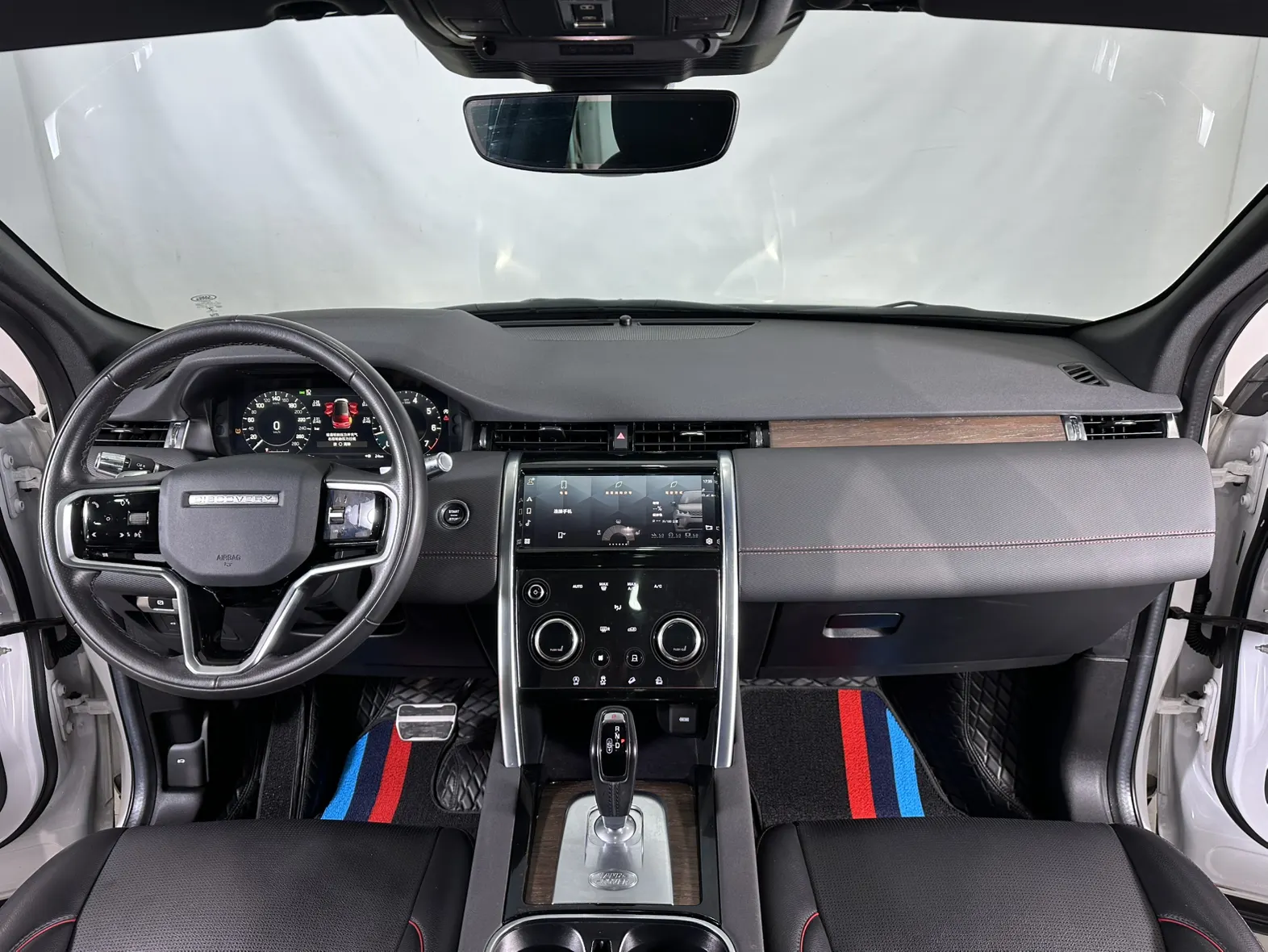 Land Rover Discovery Sport, 2022 12