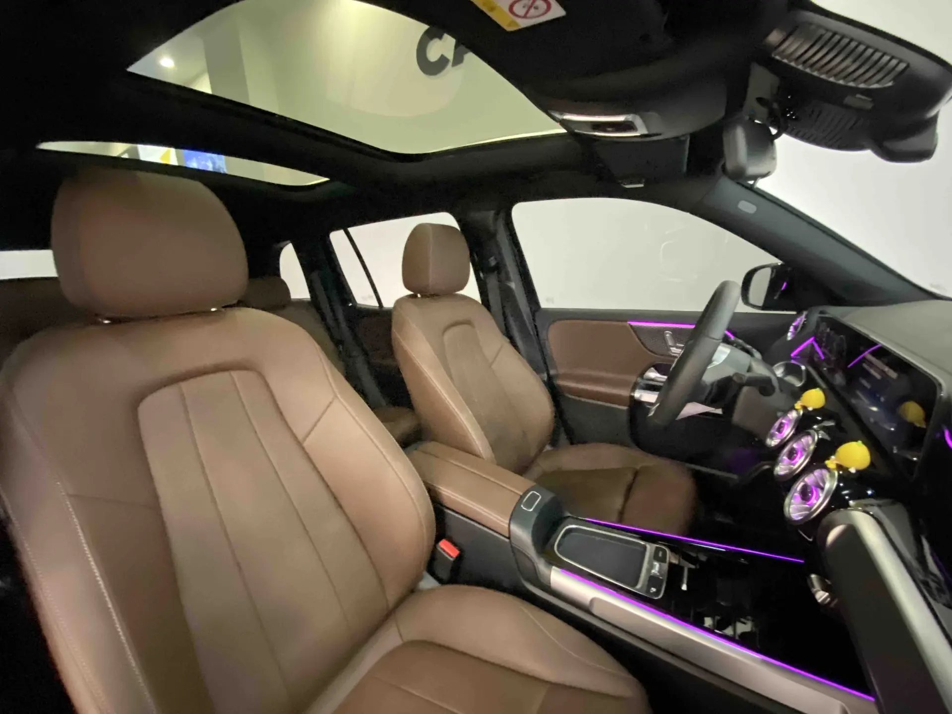 Mercedes-Benz GLB, 2024 11