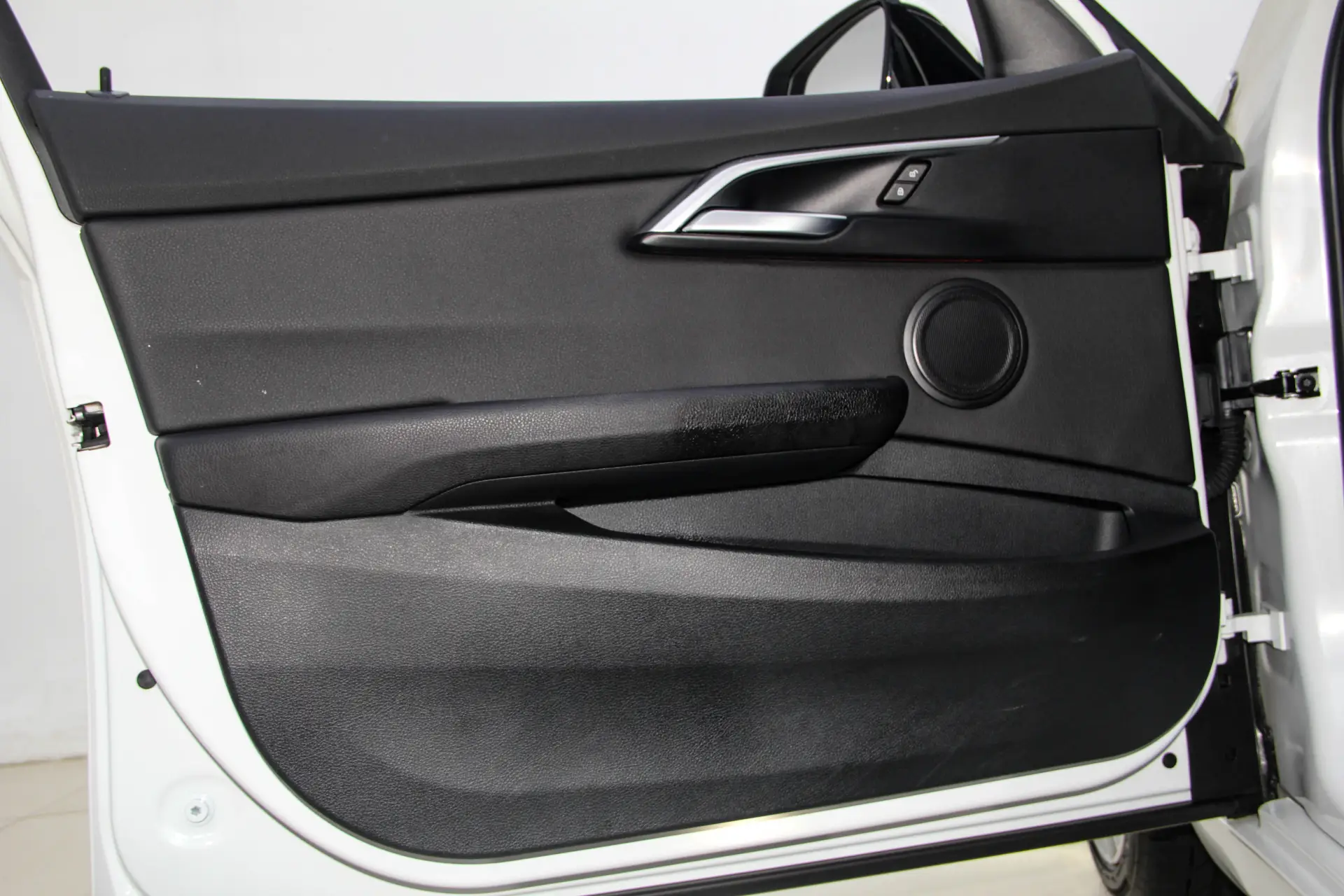 BMW 120i, 2019 24