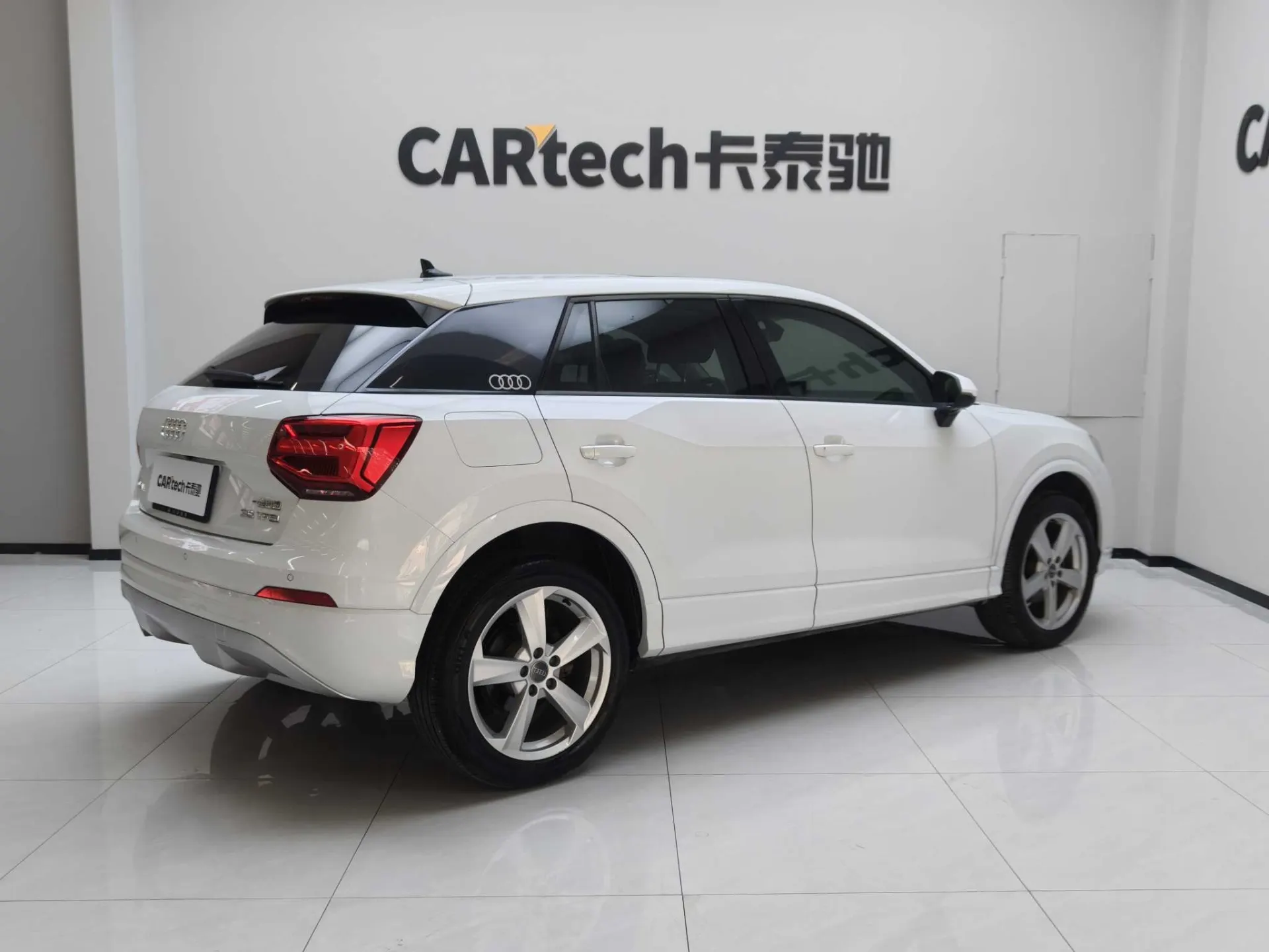 Audi Q2L 35 TFSI, 2020 все фото