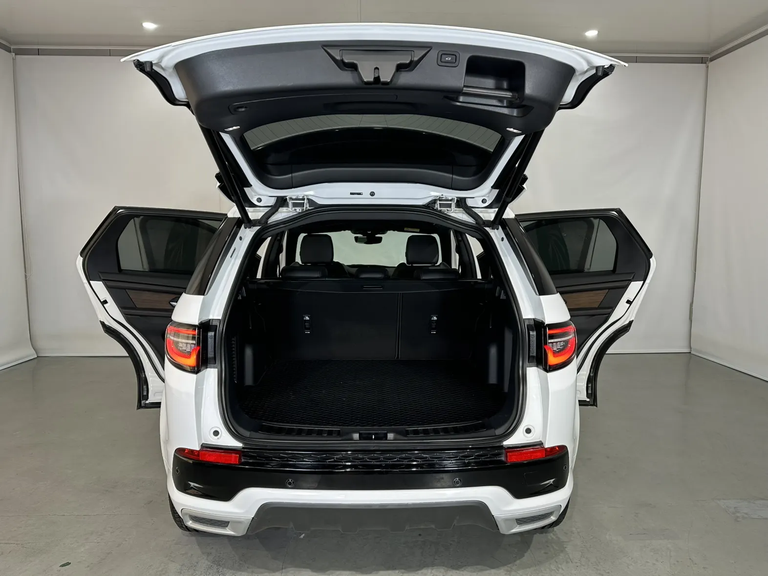 Land Rover Discovery Sport, 2022 10