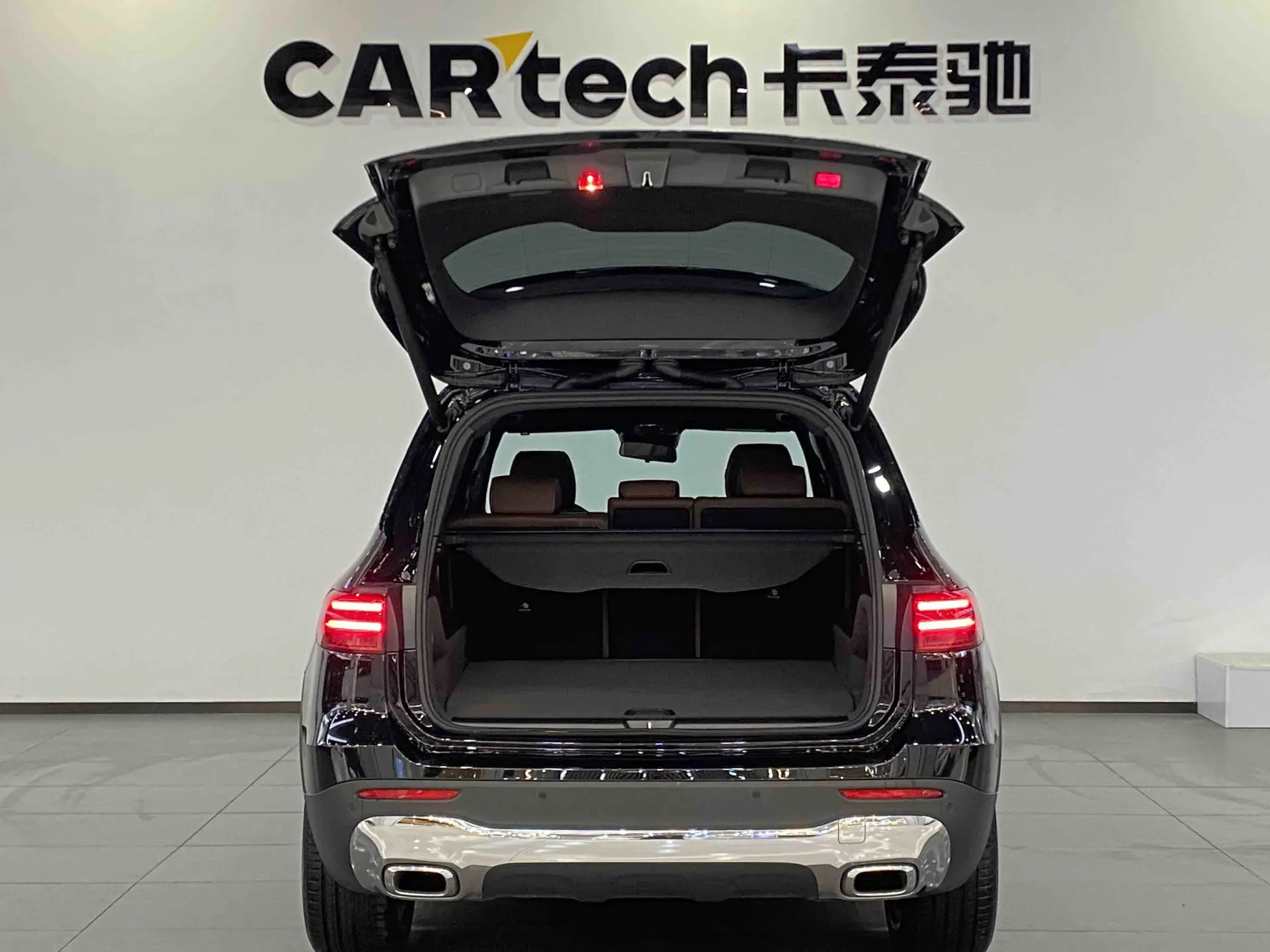 Mercedes-Benz GLB, 2024 28