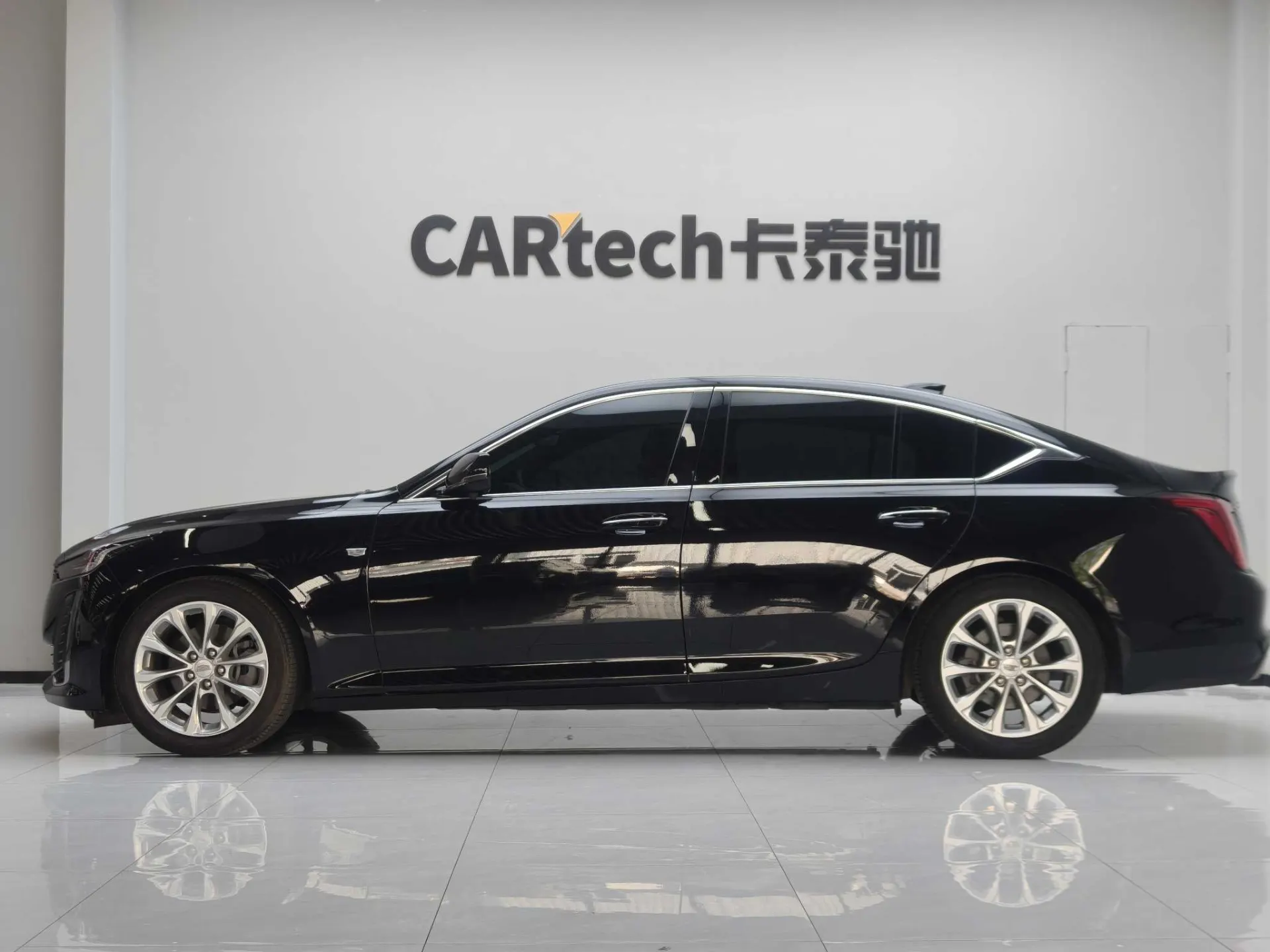 Cadillac CT5, 2023 8