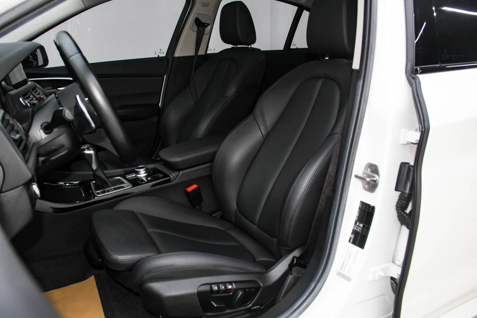 BMW 120i, 2019 30