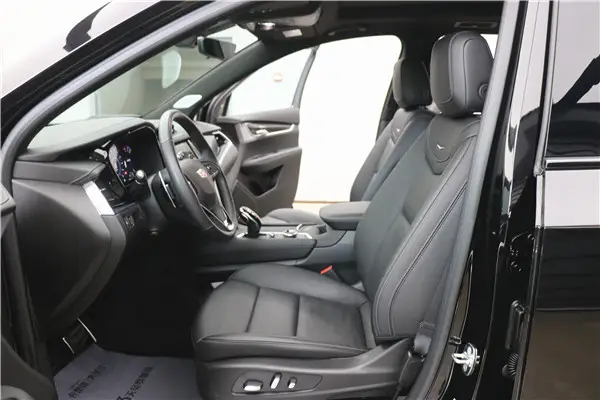 Cadillac XT6, 2025 все фото