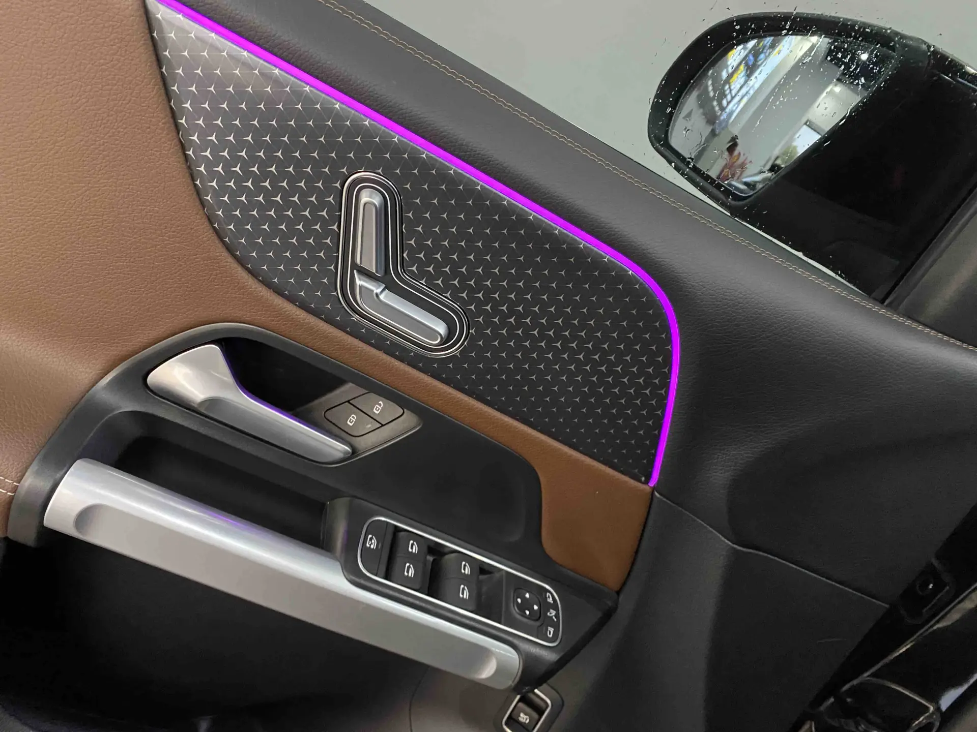 Mercedes-Benz GLB, 2024 17