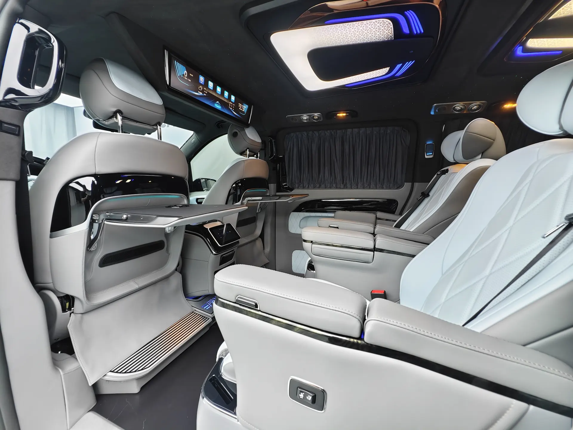 Mercedes-Benz Vito, 2024 23