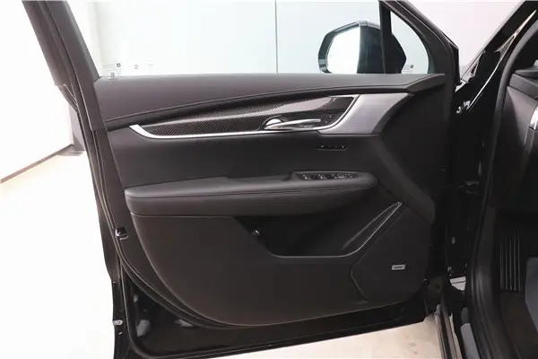 Cadillac XT6, 2025 9