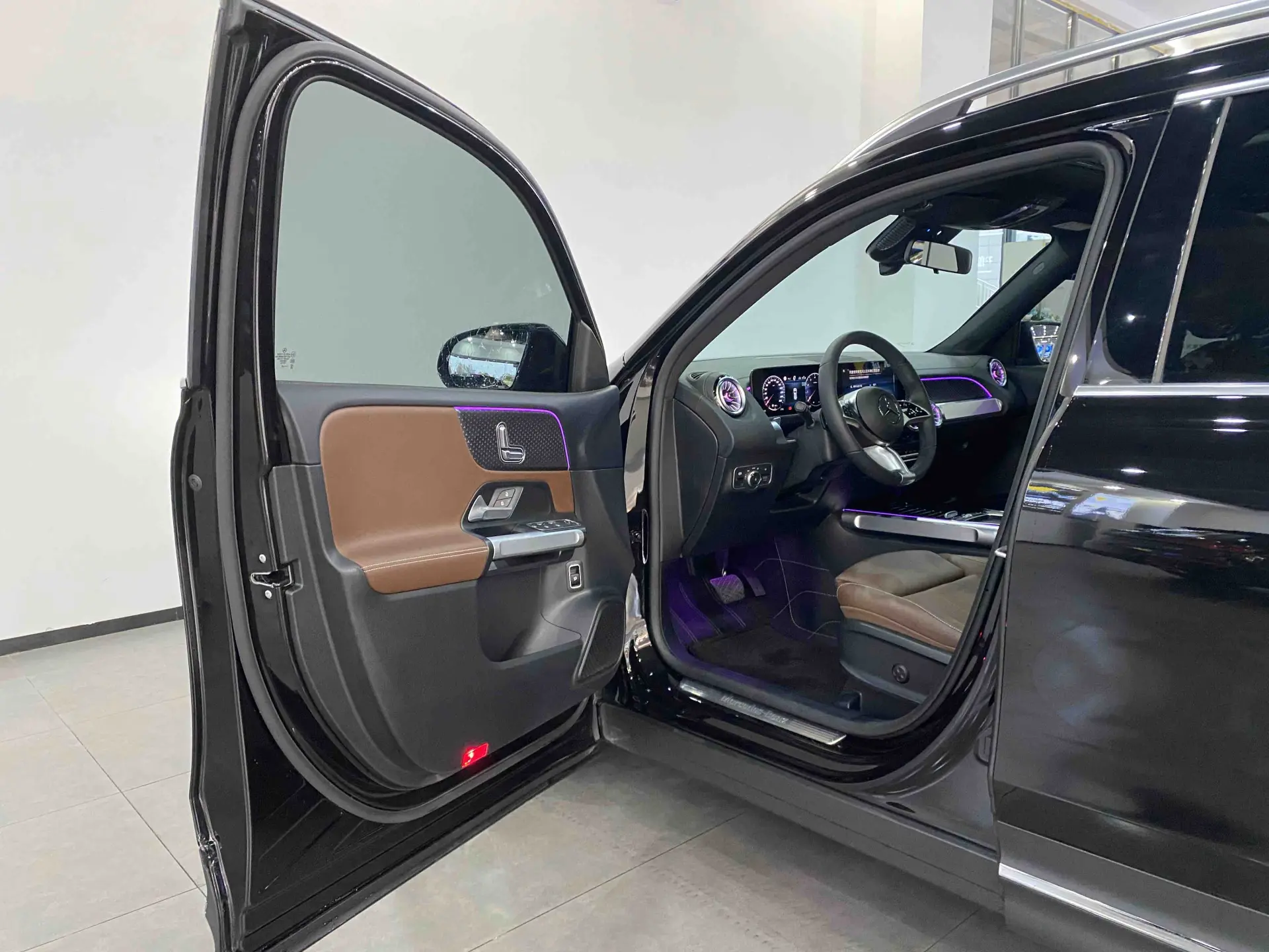Mercedes-Benz GLB, 2024 15