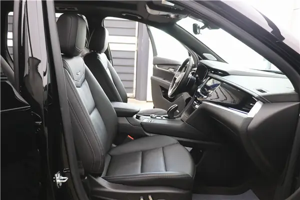 Cadillac XT6, 2025 18