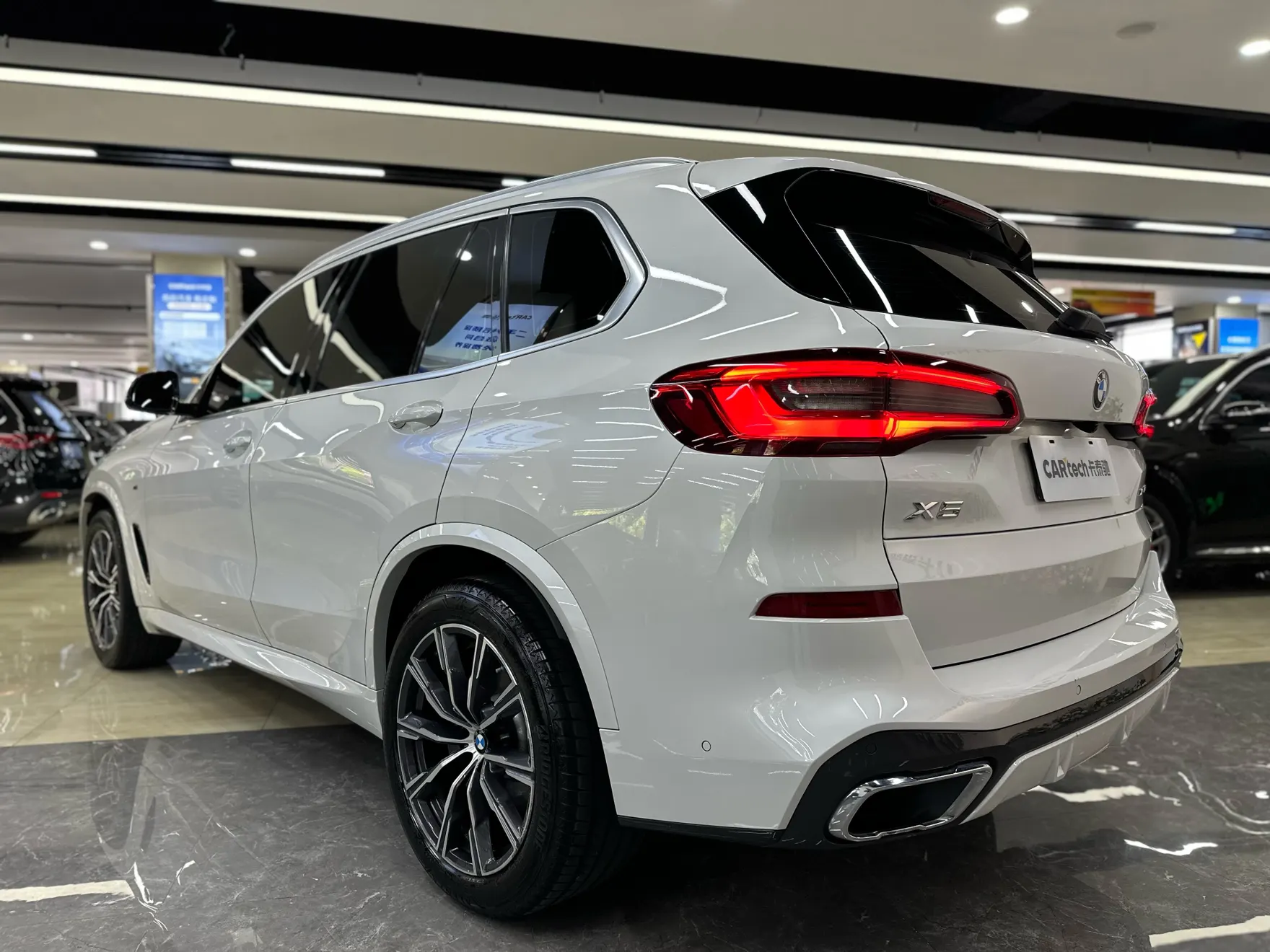 BMW X5, 2019 все фото