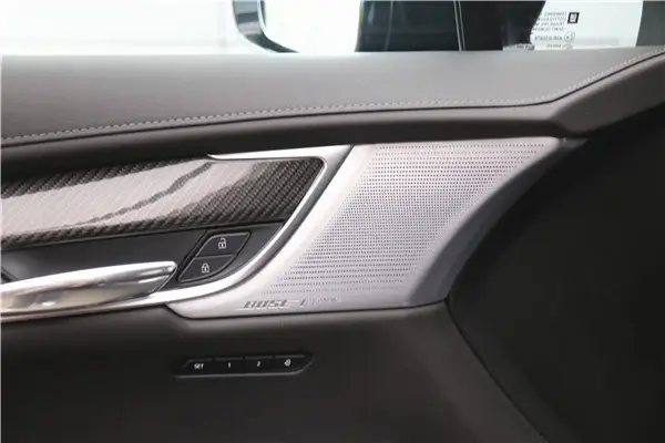Cadillac XT6, 2025 10