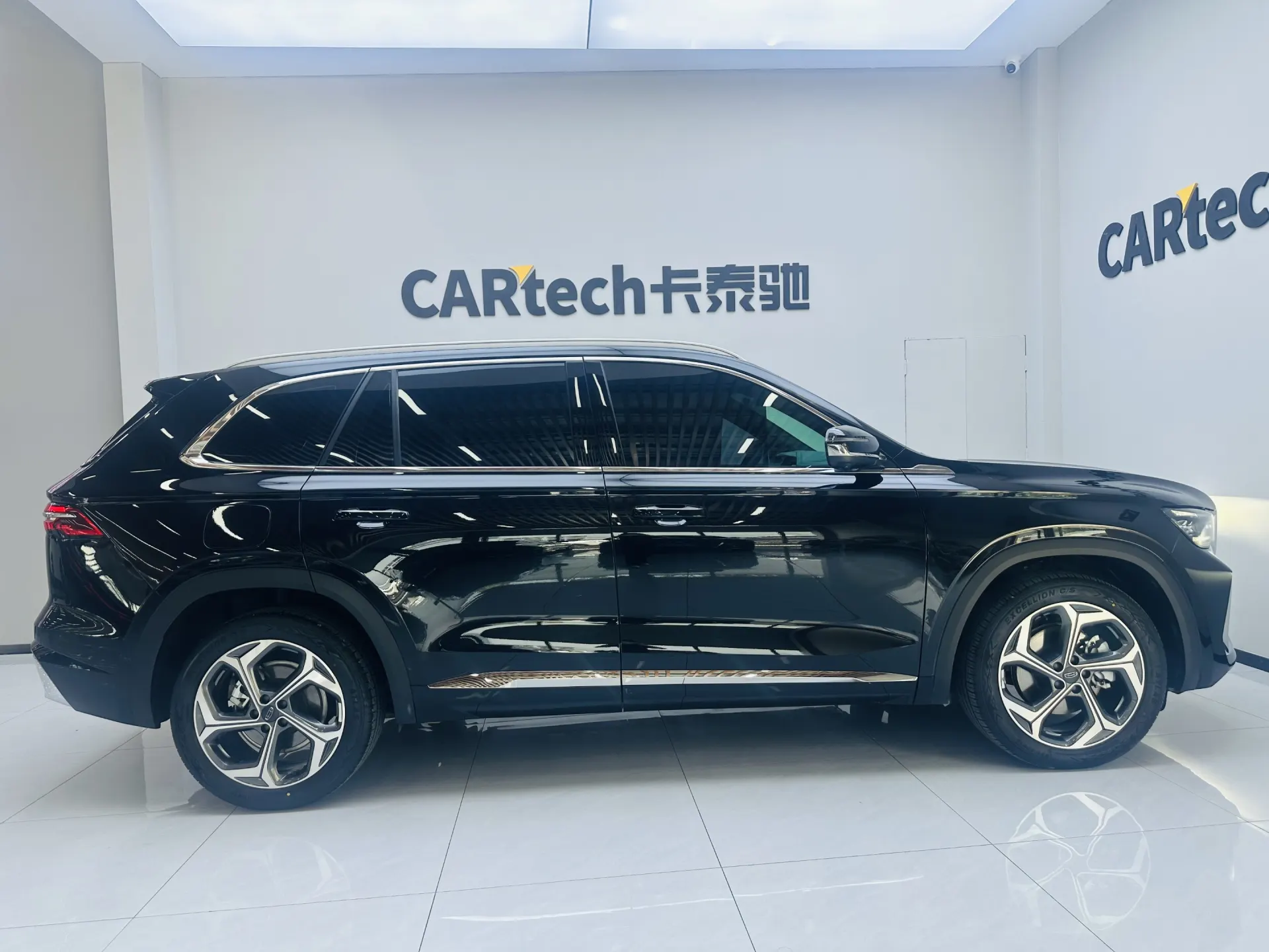 Geely Xingyue L, 2025 10