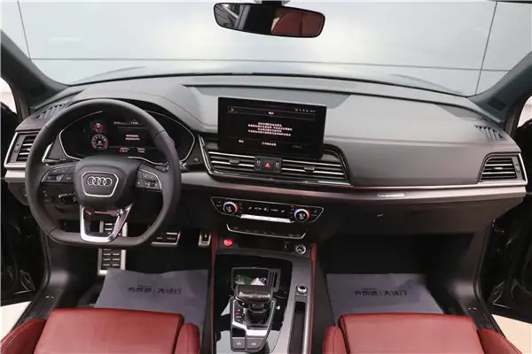 Audi Q5L 45 TFSI, 2024 4