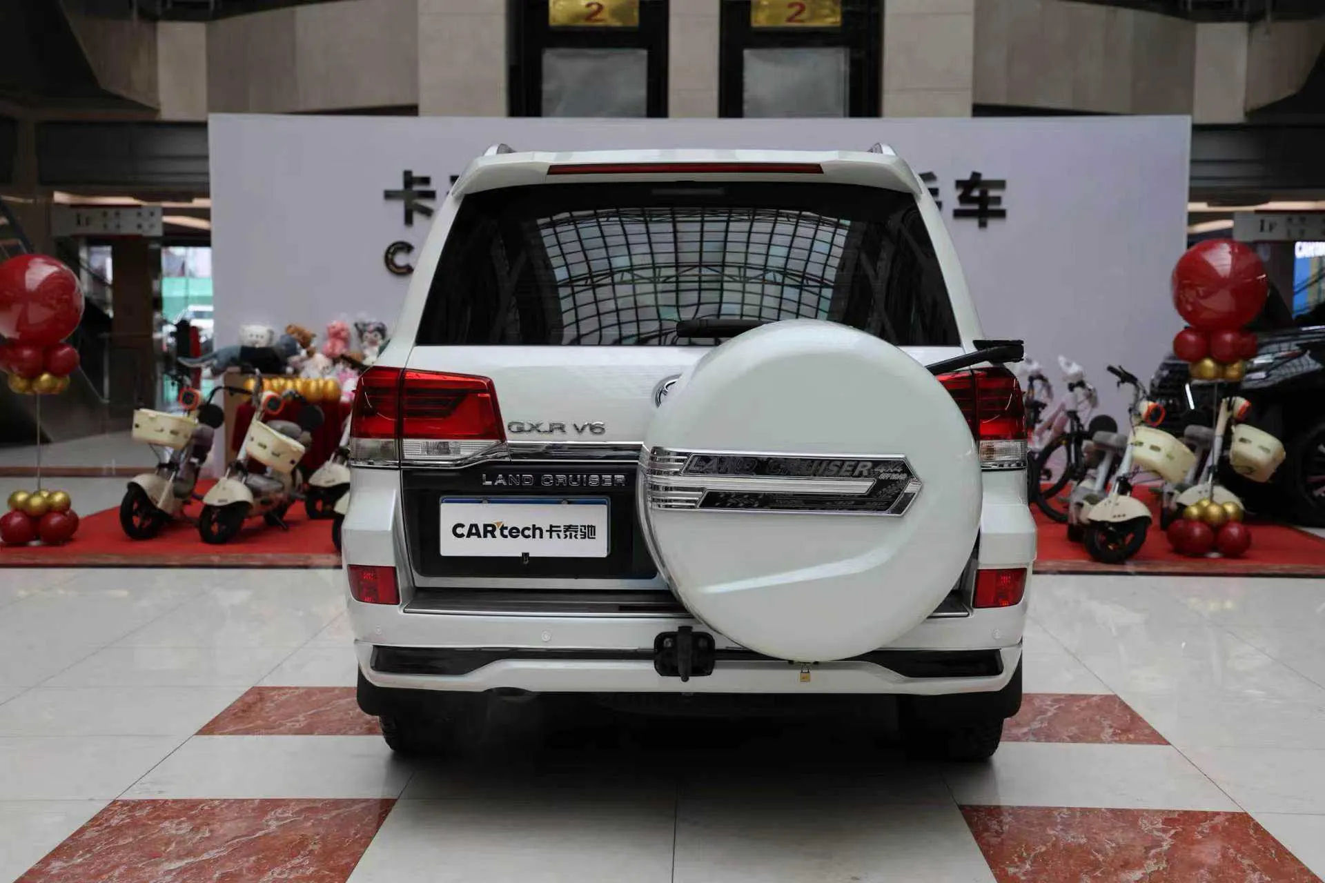 Toyota Land Cruiser, 2019 6
