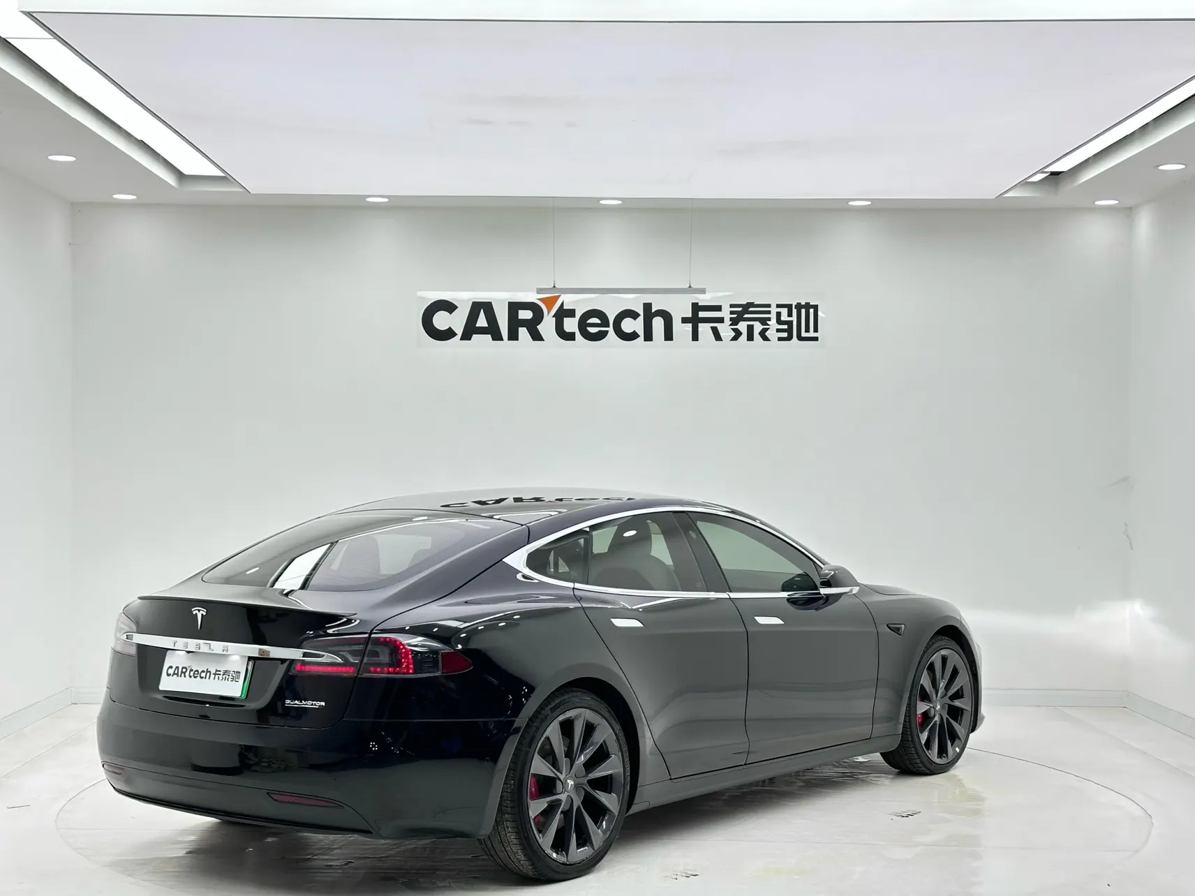 Tesla Model S, 2020 3
