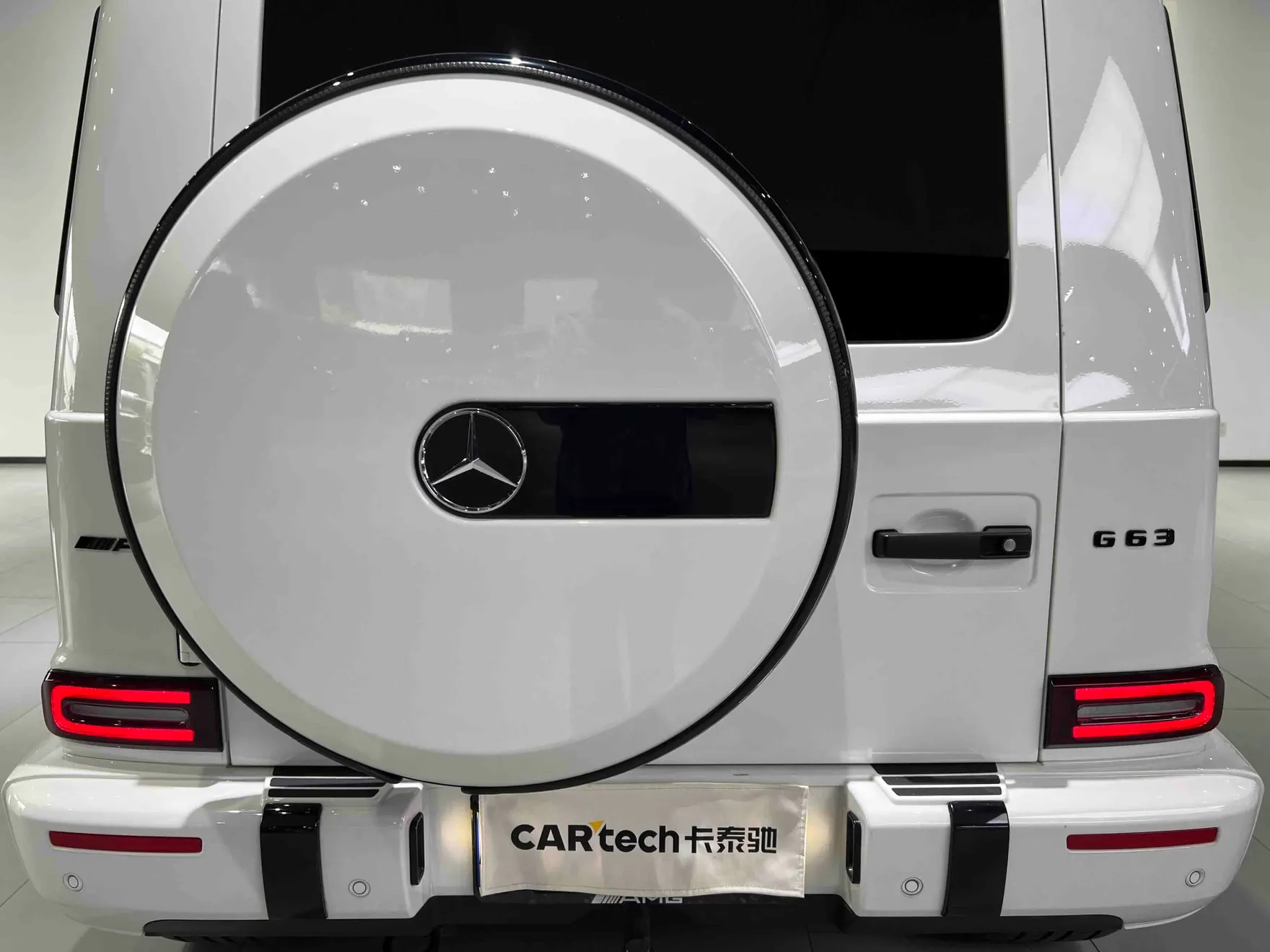 Mercedes-Benz G 63, 2023 12
