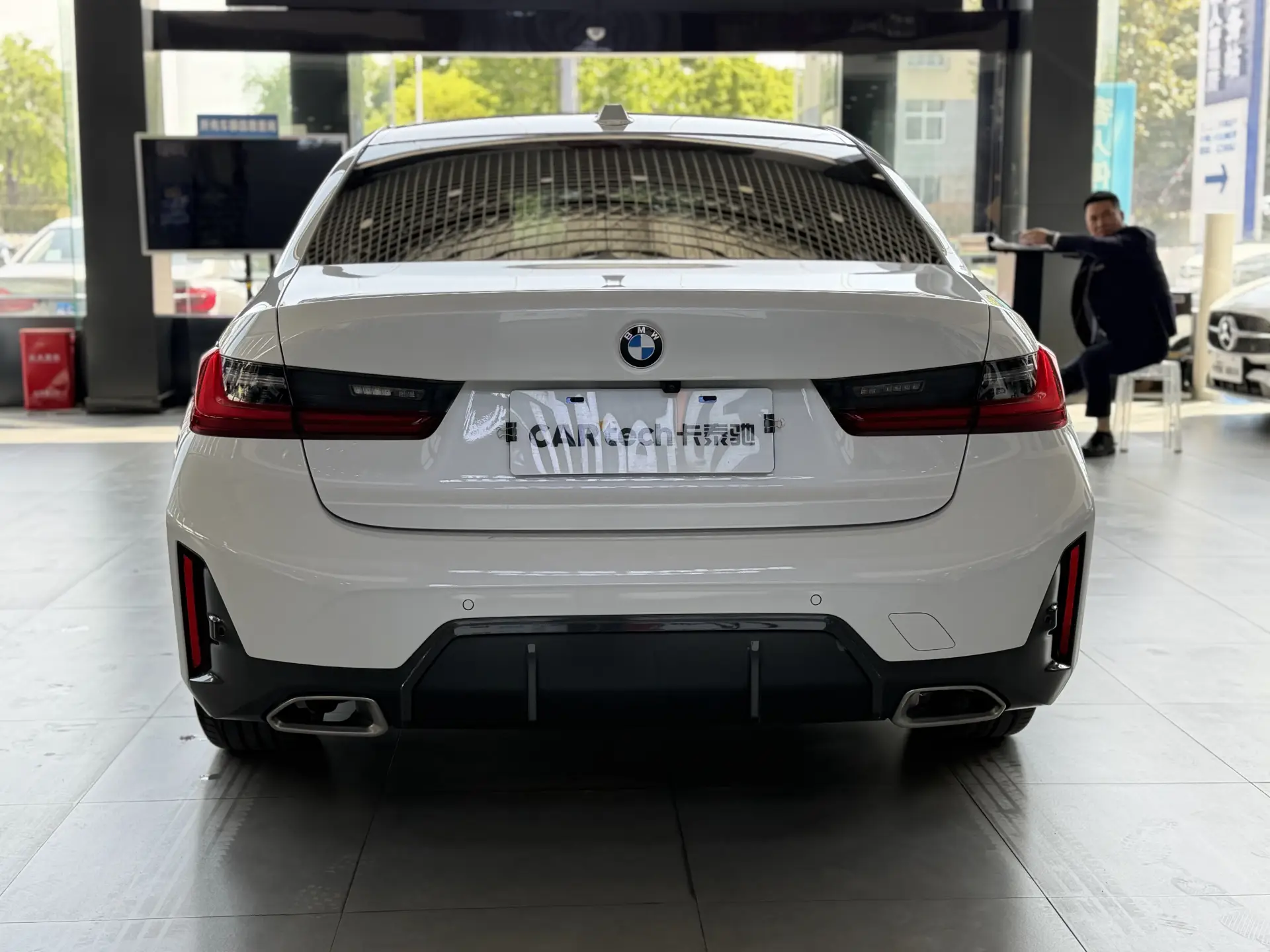 BMW 325Li, 2023 7