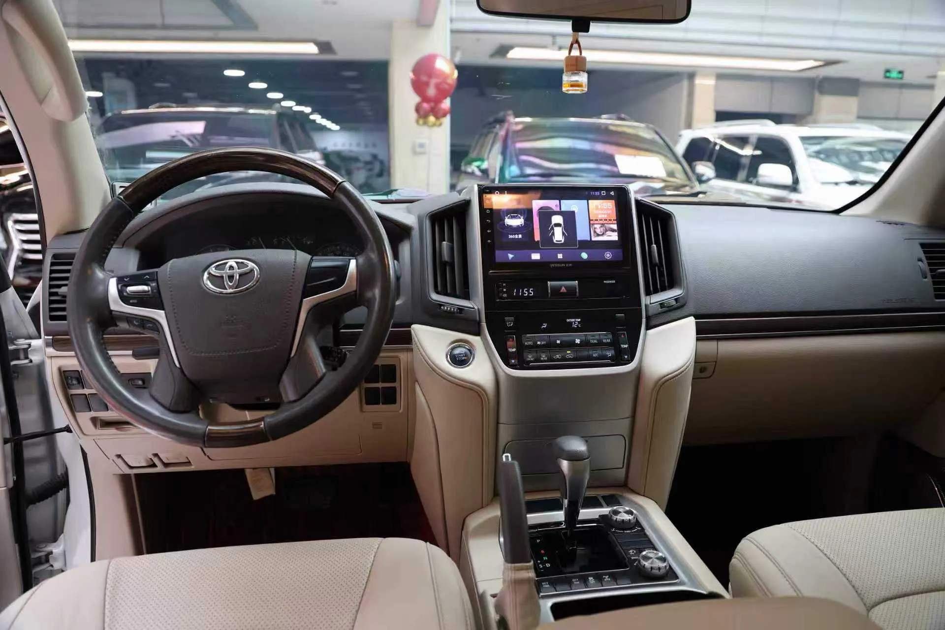 Toyota Land Cruiser, 2019 9