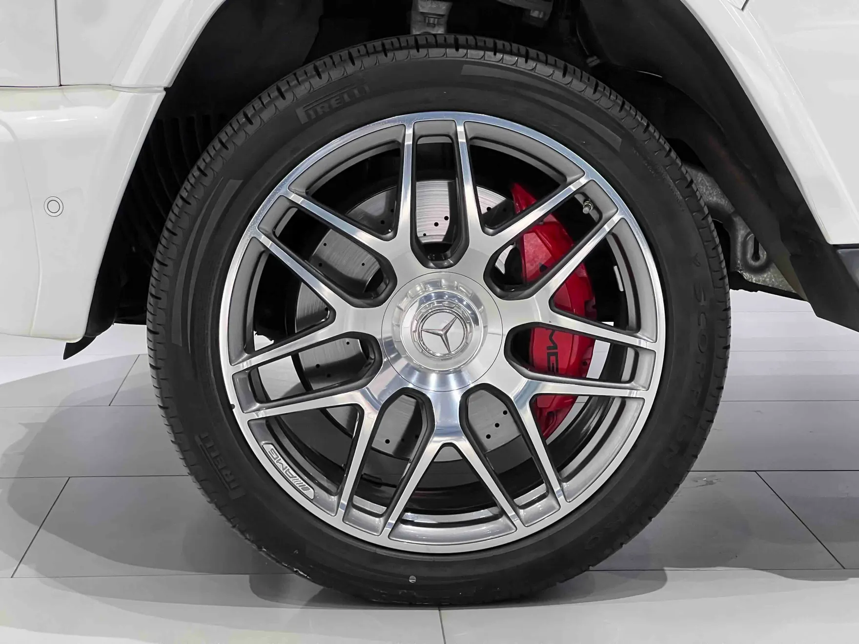 Mercedes-Benz G 63, 2023 11