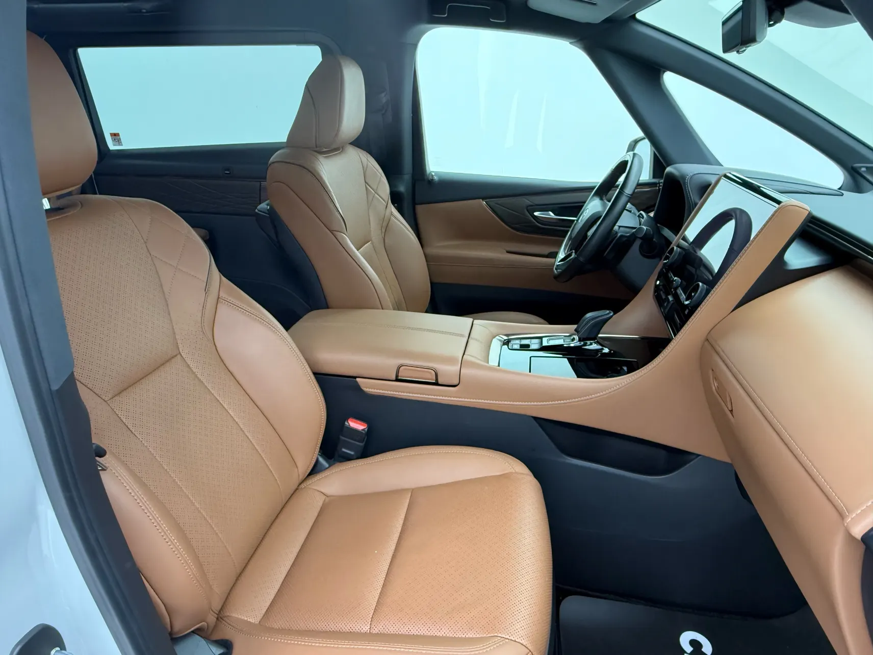 Toyota Alphard, 2023 24