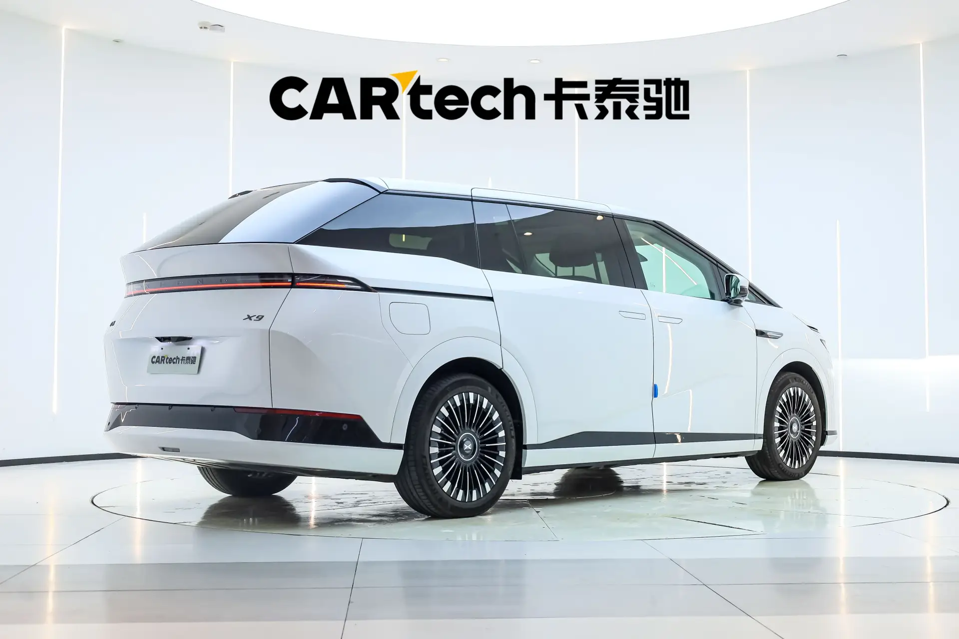 Xpeng X9, 2025 4