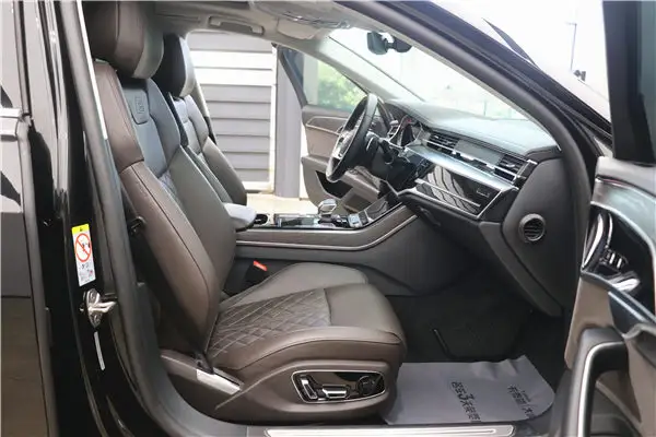 Audi A8L 50 TFSI, 2022 18
