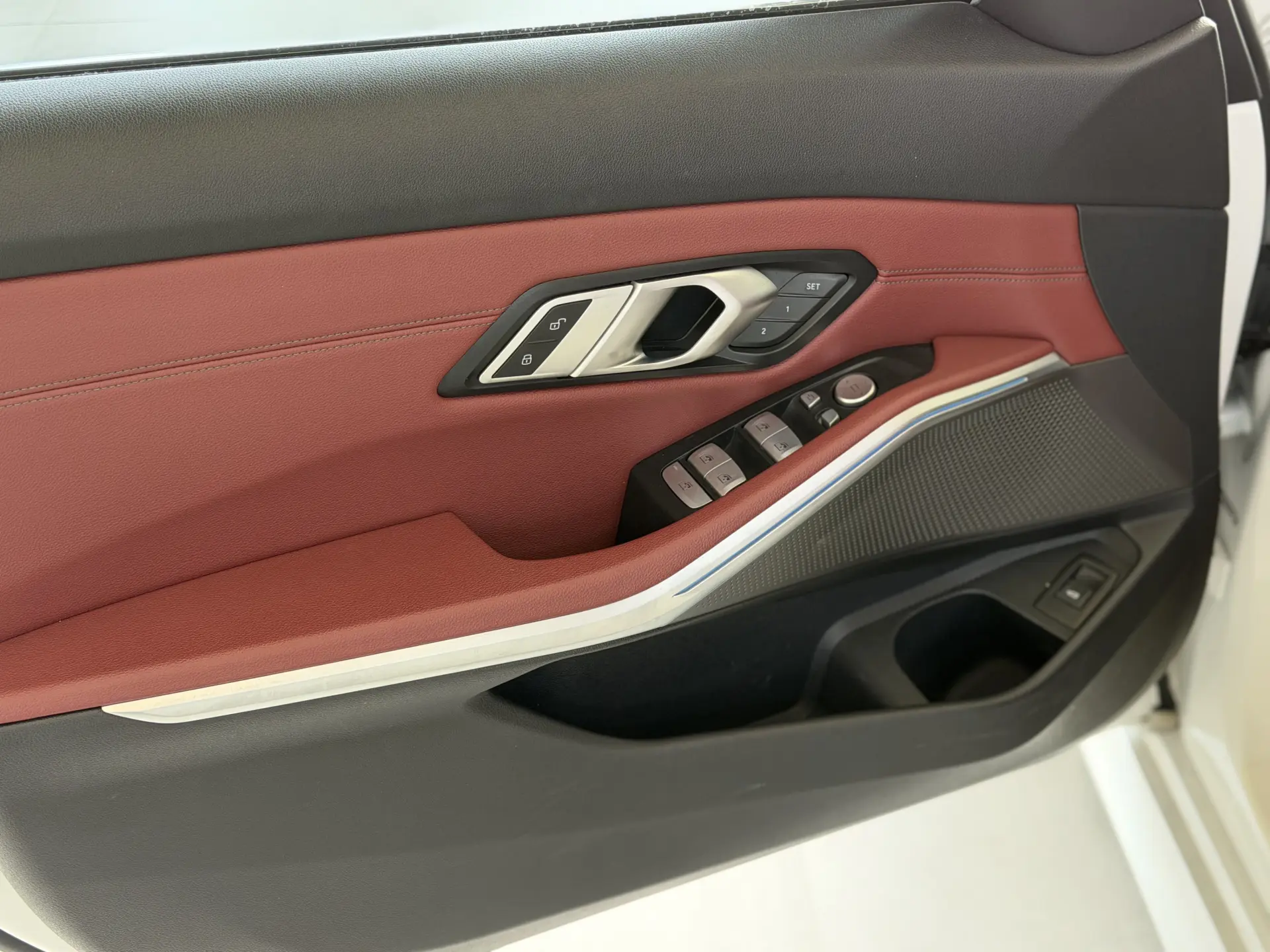 BMW 325Li, 2023 17